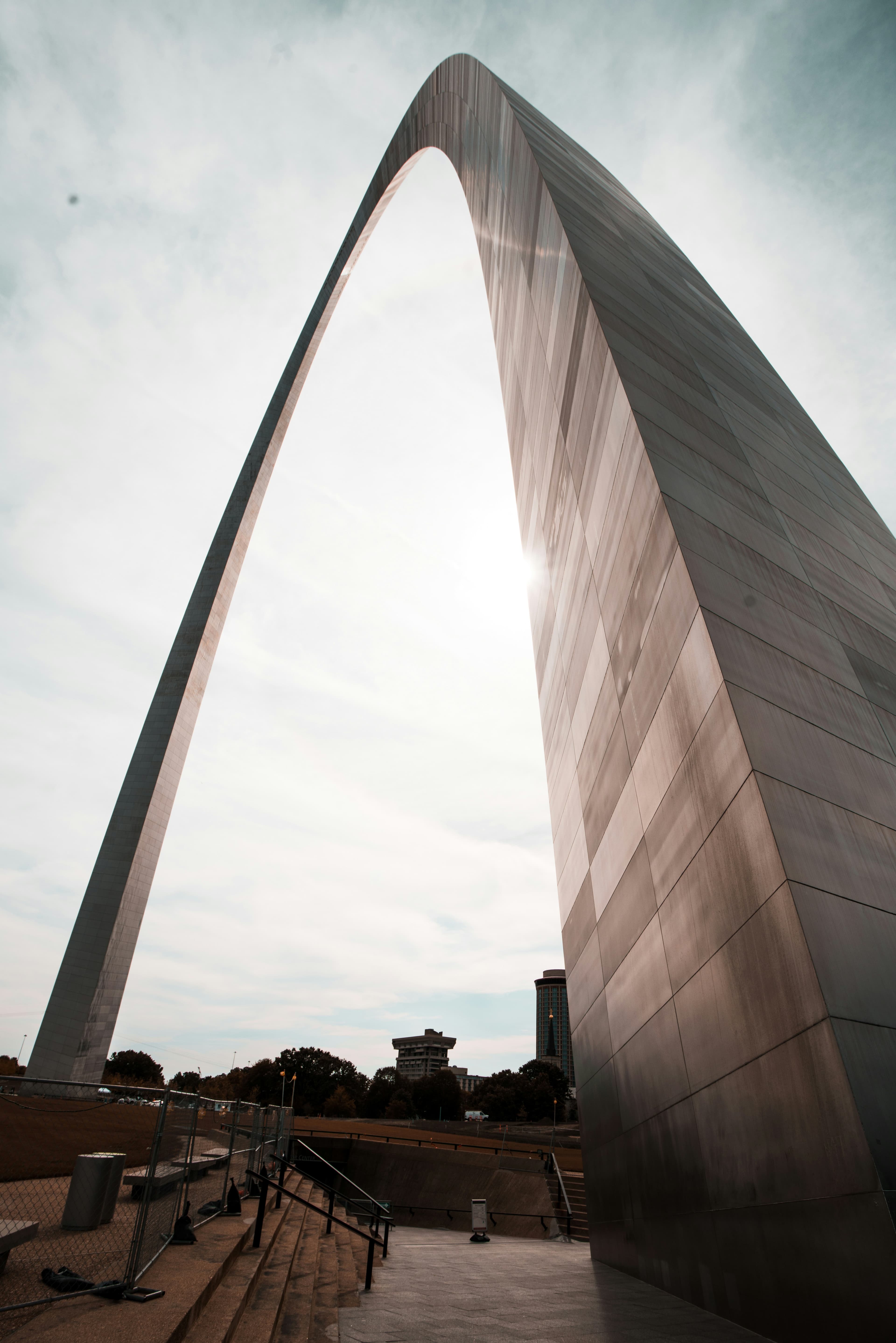 A Week Made Easy: St. Louis Family Fun Guide curated by Rebecca Lubbess