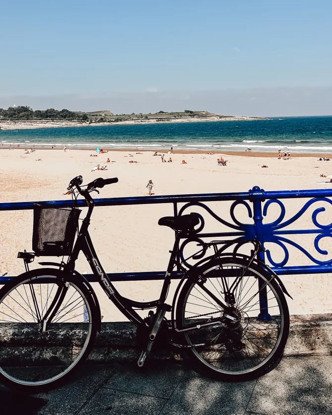 Cycle at the beach