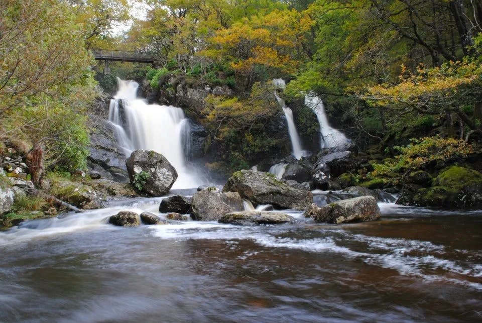 Loch Lomond, the largest freshwater lake in Scotland, mesmerizes with its breathtaking beauty.