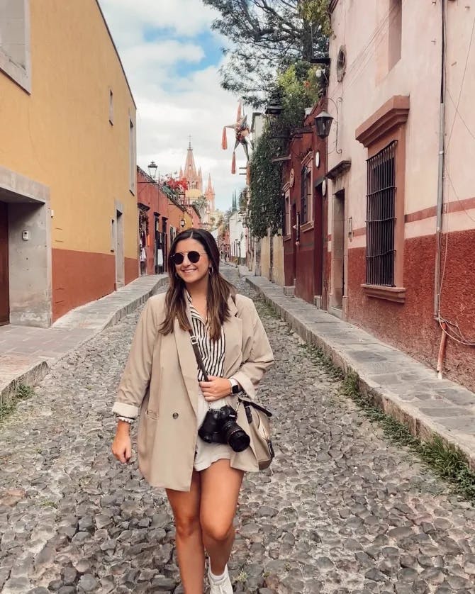 posing in a street