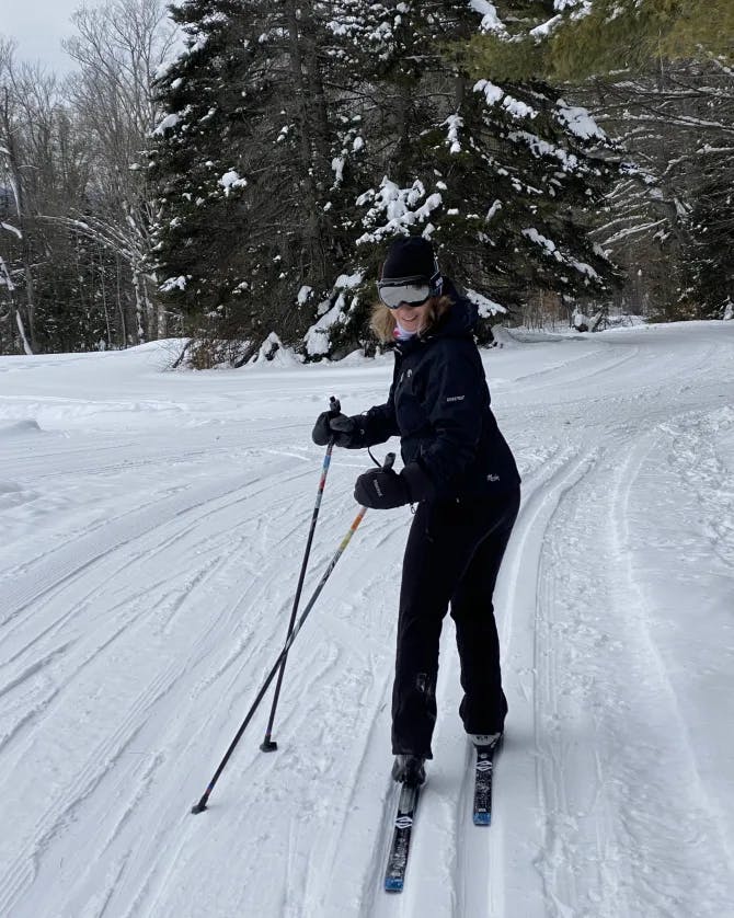 kim snow skating