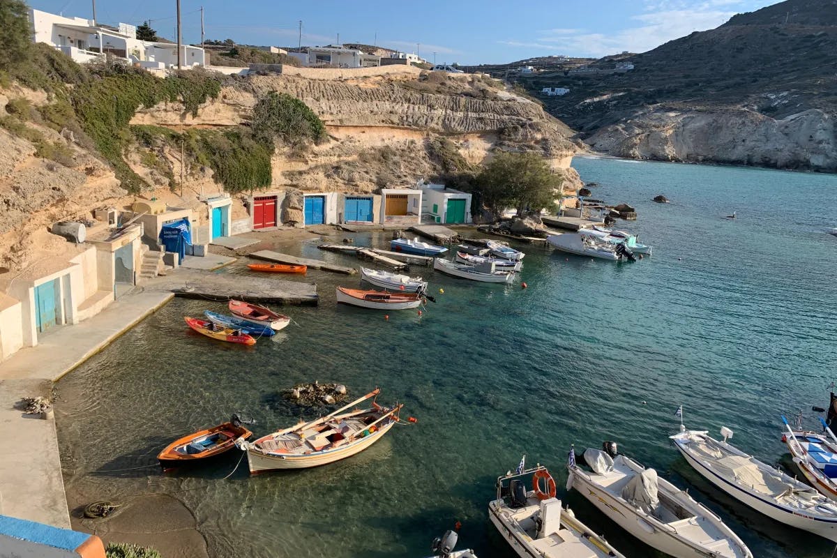 Medusa in Mandrakia offers seafood in a seaside setting.