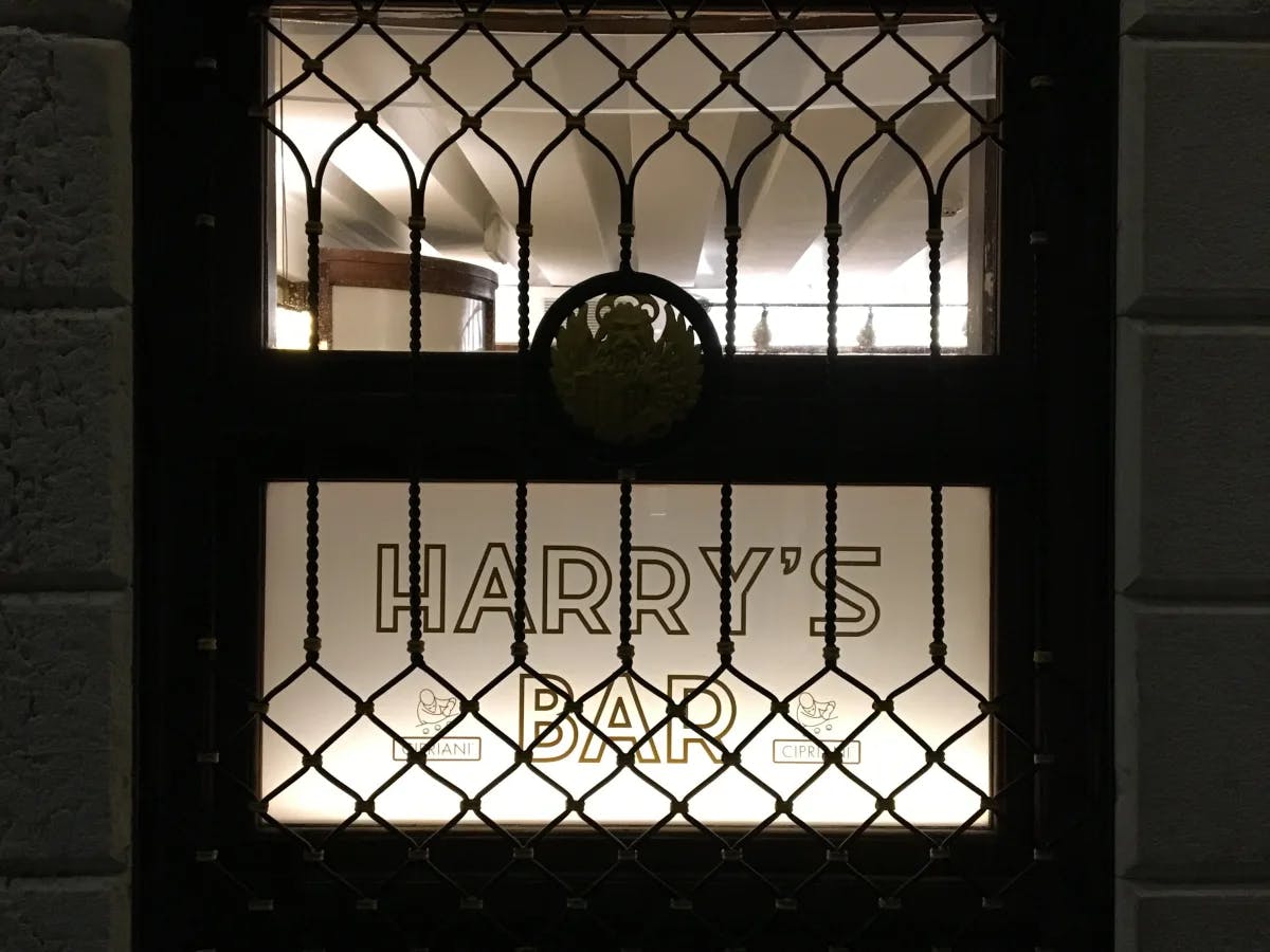 An image of Harry's Bar entrance