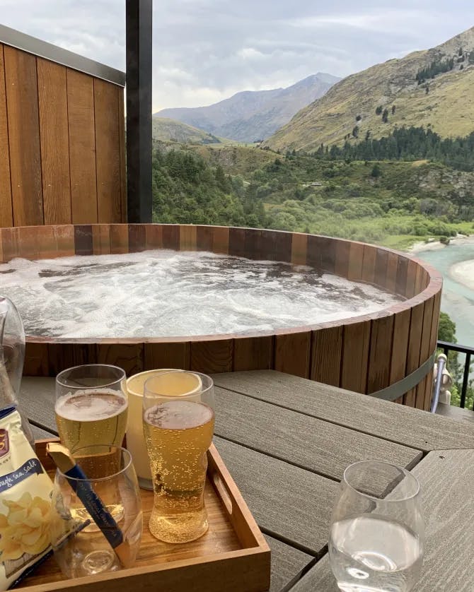 Beautiful open bath with beautiful view