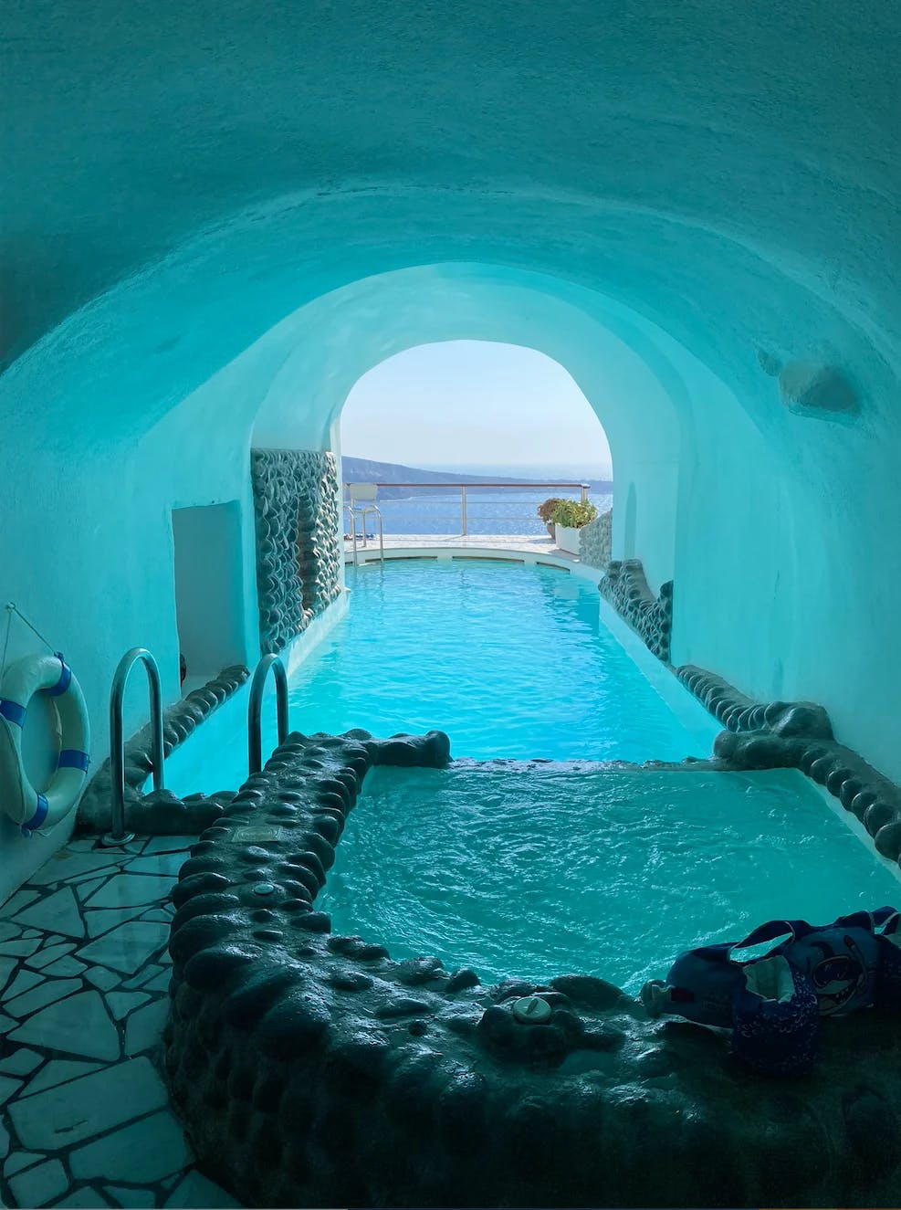 pool inner side Santorini 