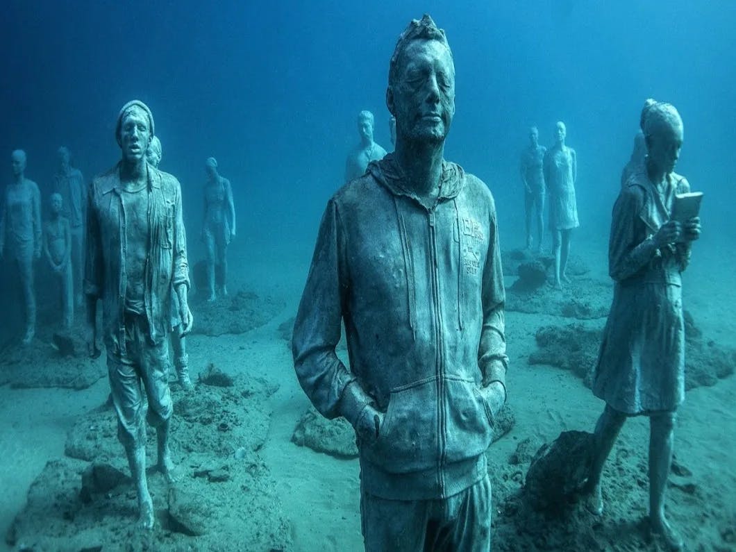 Jason-deCaires-Taylor-sculpture-spain-travel-guide