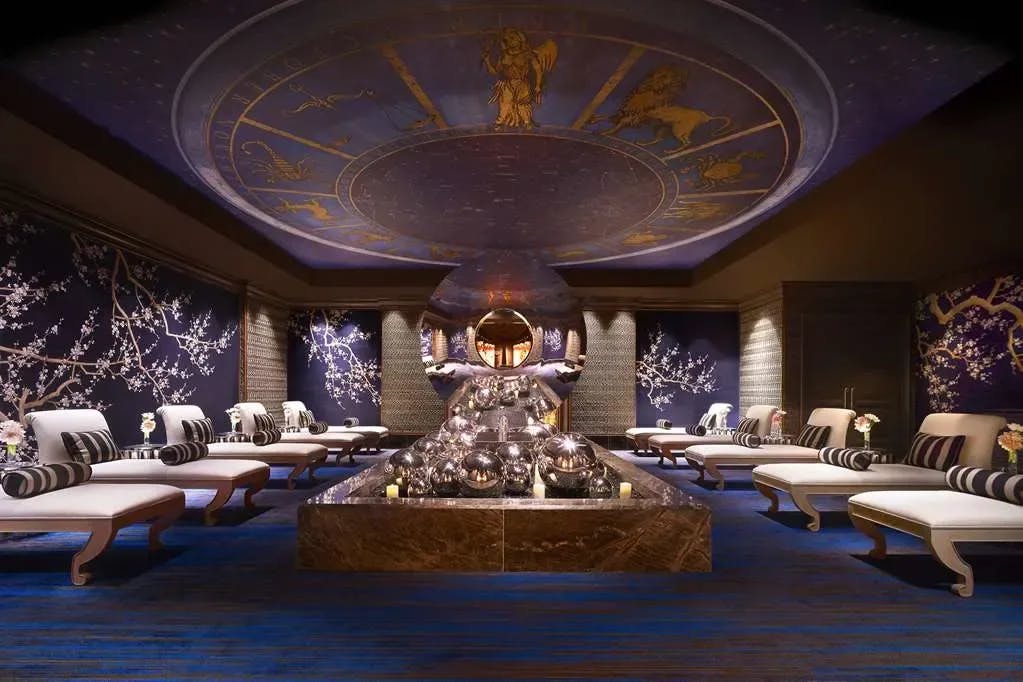 Classical and abstract art fill a spa lounge at Wynn and Encore Las Vegas