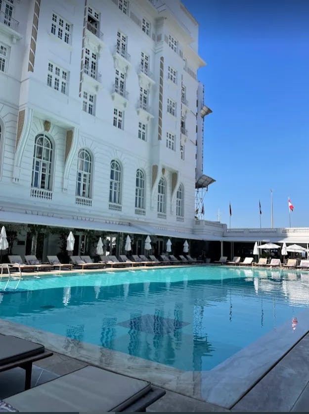 Copacabana Palace Pool