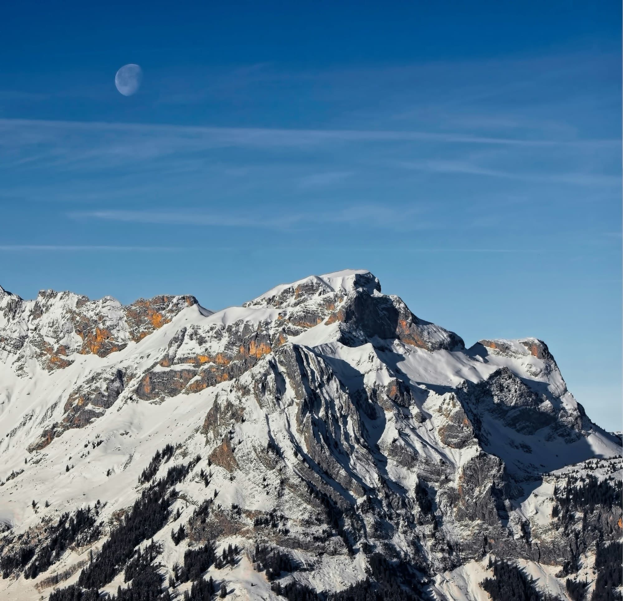 Mountain covered with snow
