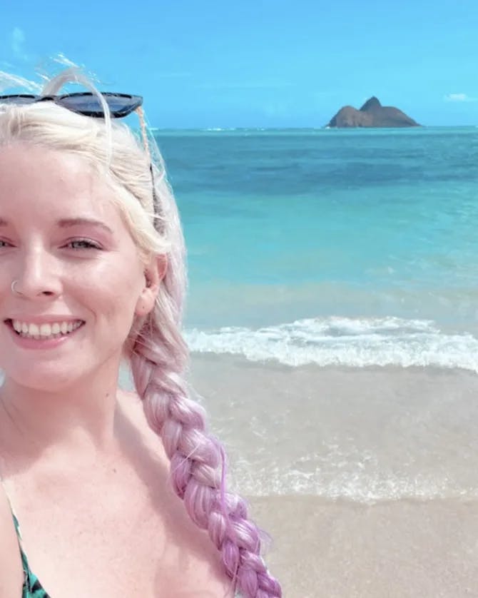 Selfie of Stephanie doll at beach