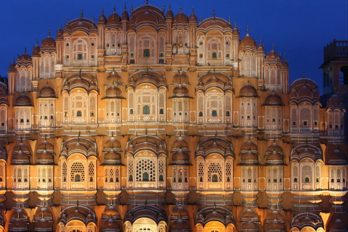golden-palace-raja-India-travel-guide
