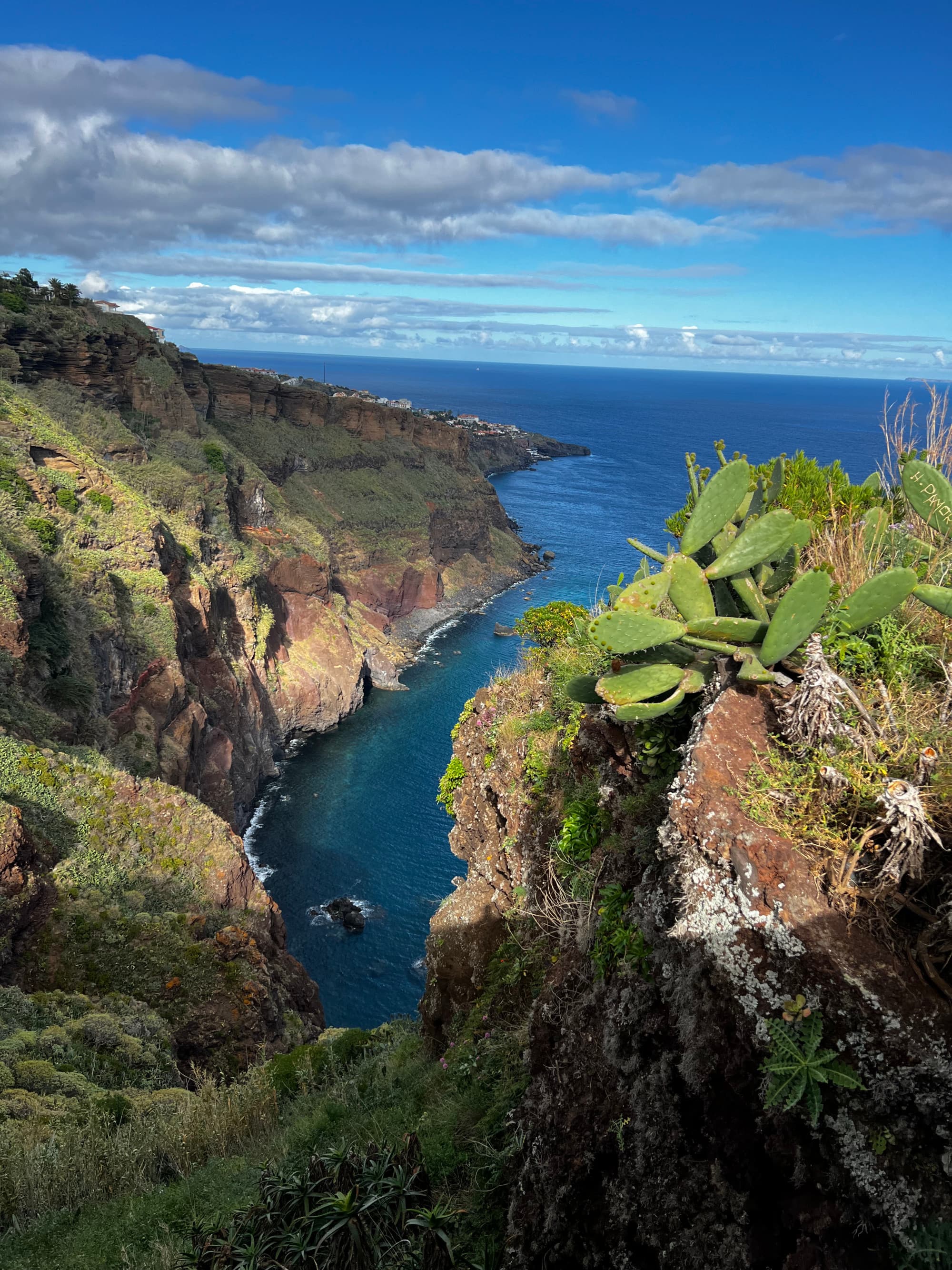 sea-and-seaside-view-madeira-travel-guide