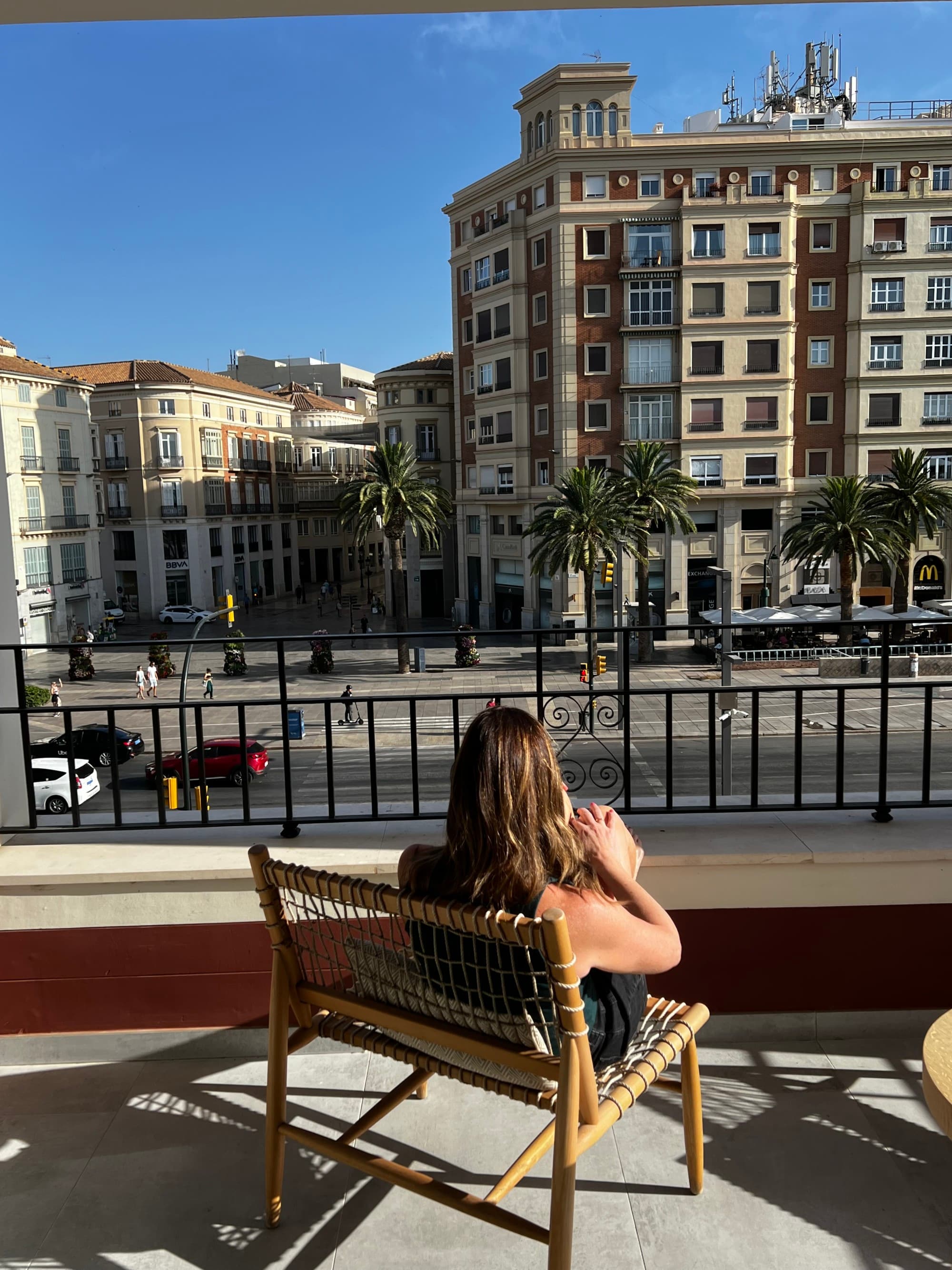 woman-posing-málaga-travel-guide