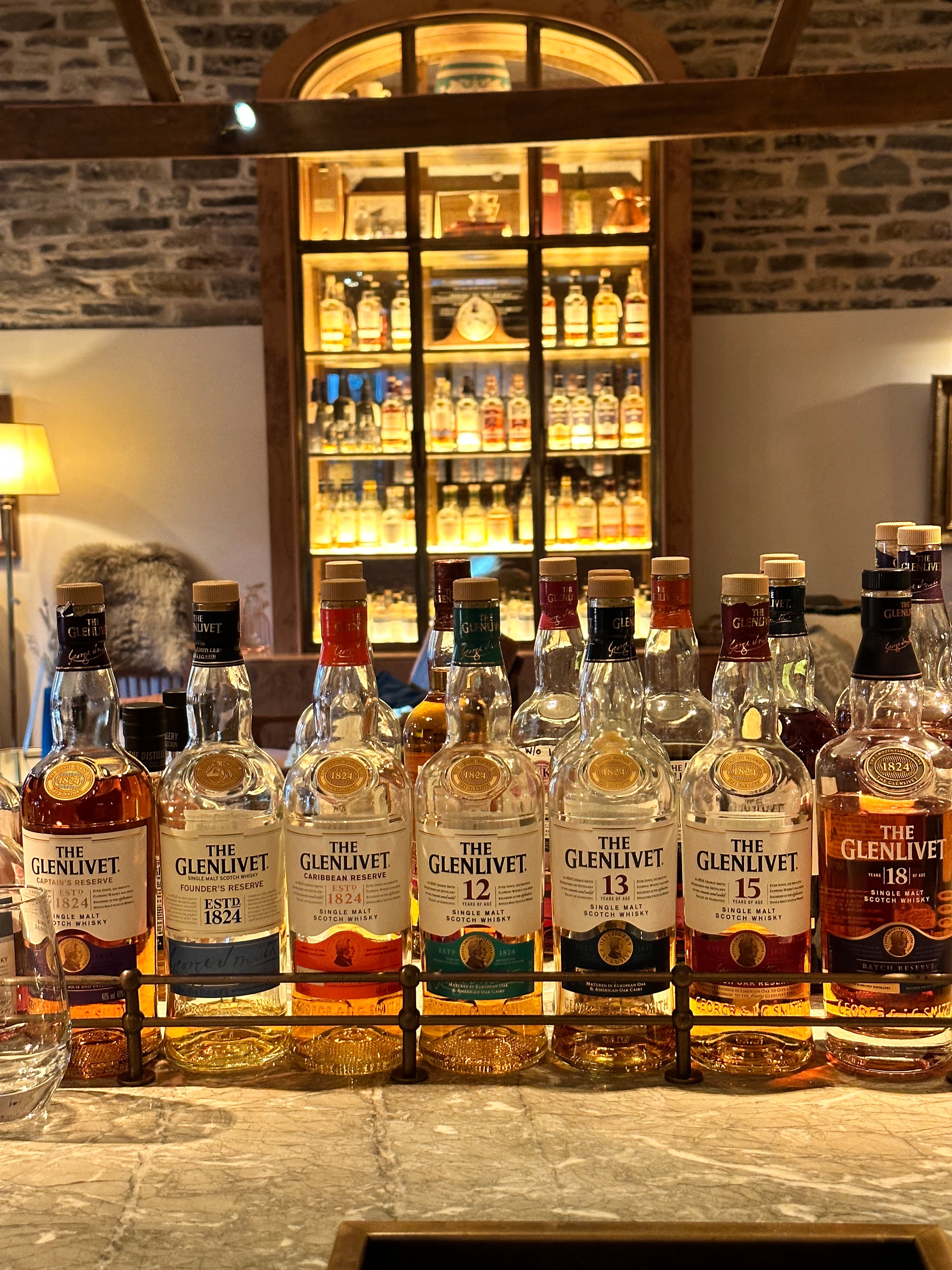 Learn how to taste whisky The Glenlivet Experience way.