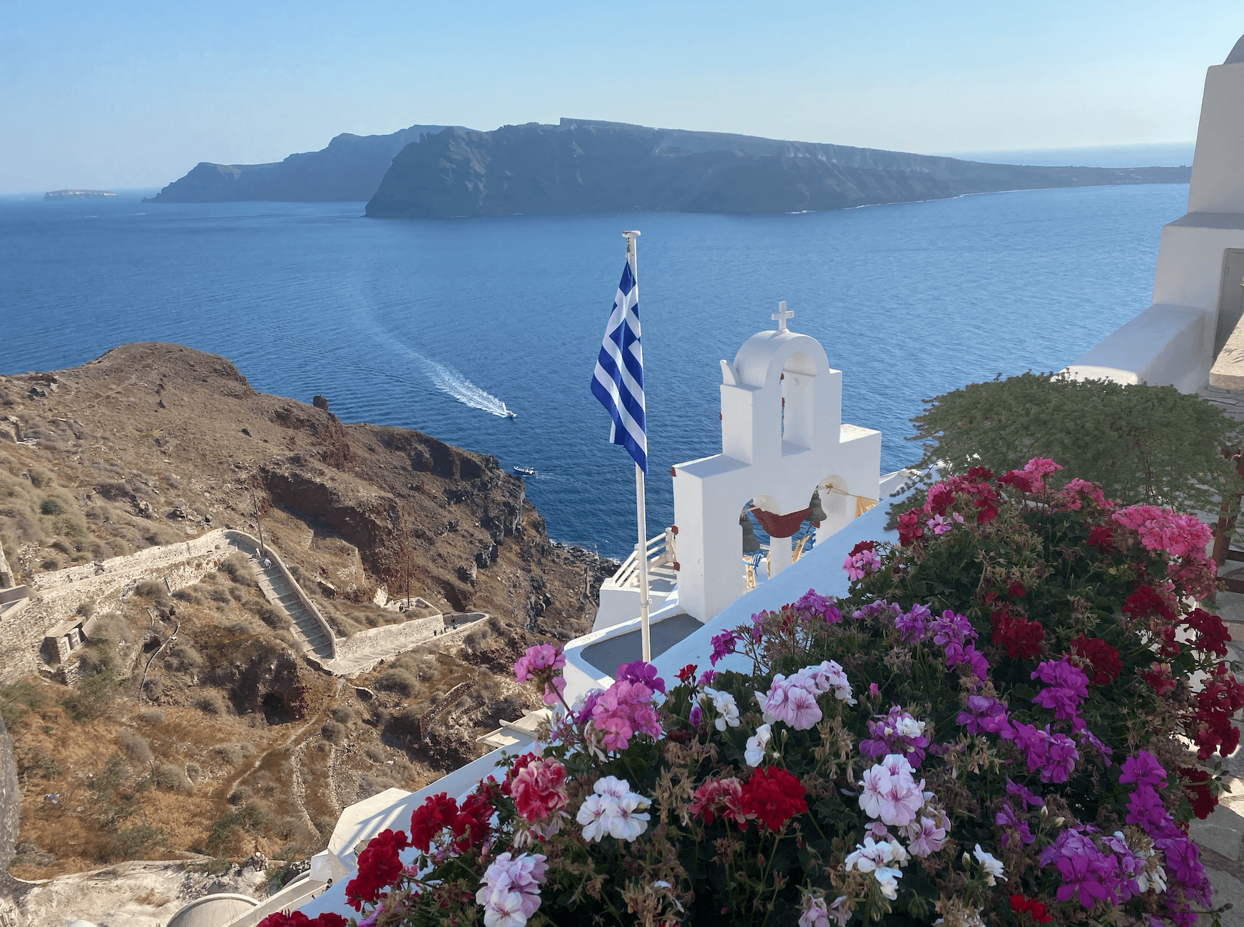 beautiful view beach flowers