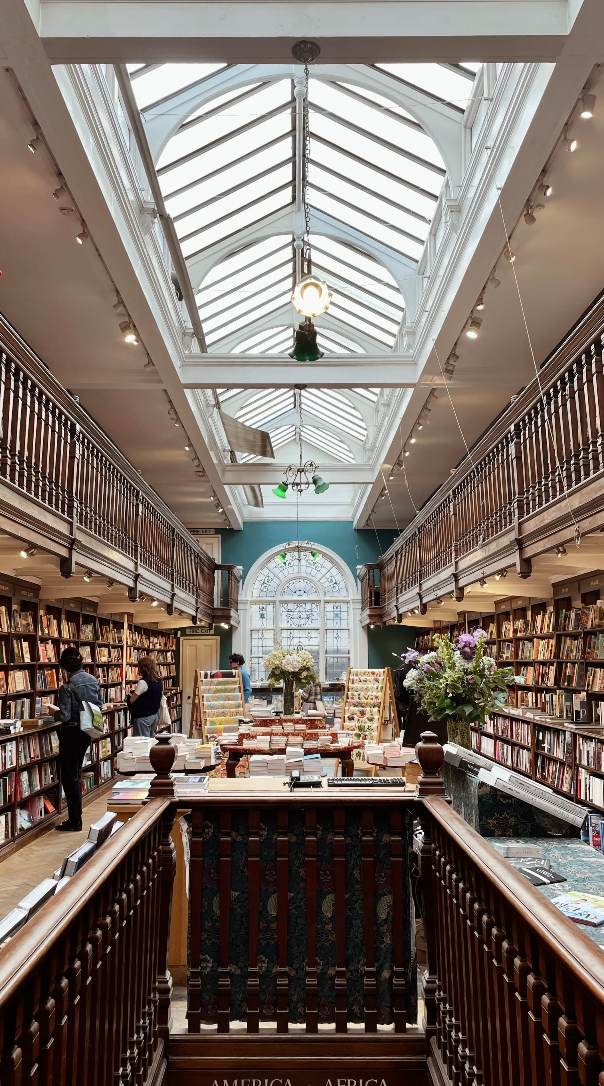 bookstore second level