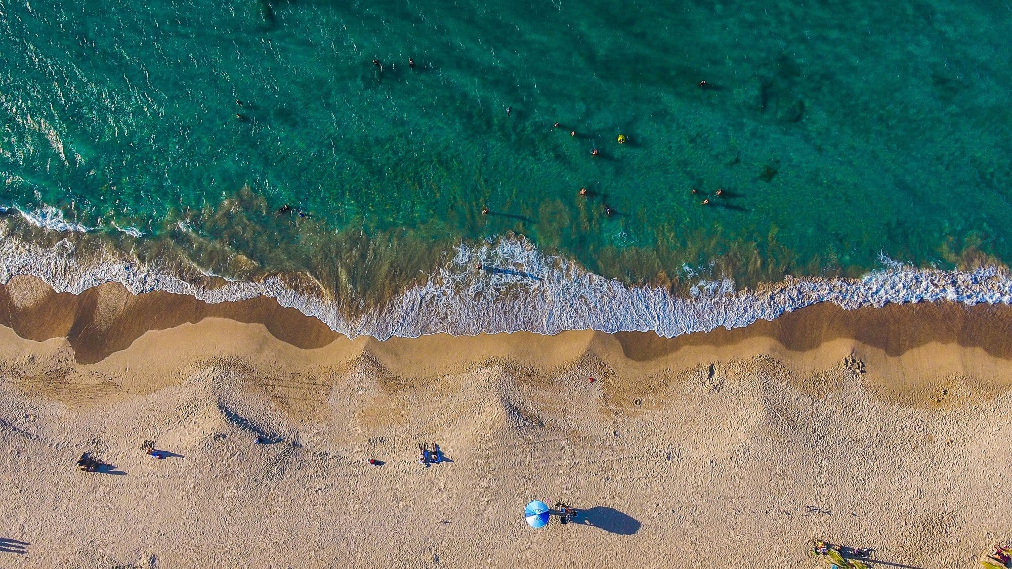 Aerial pic of the beach.