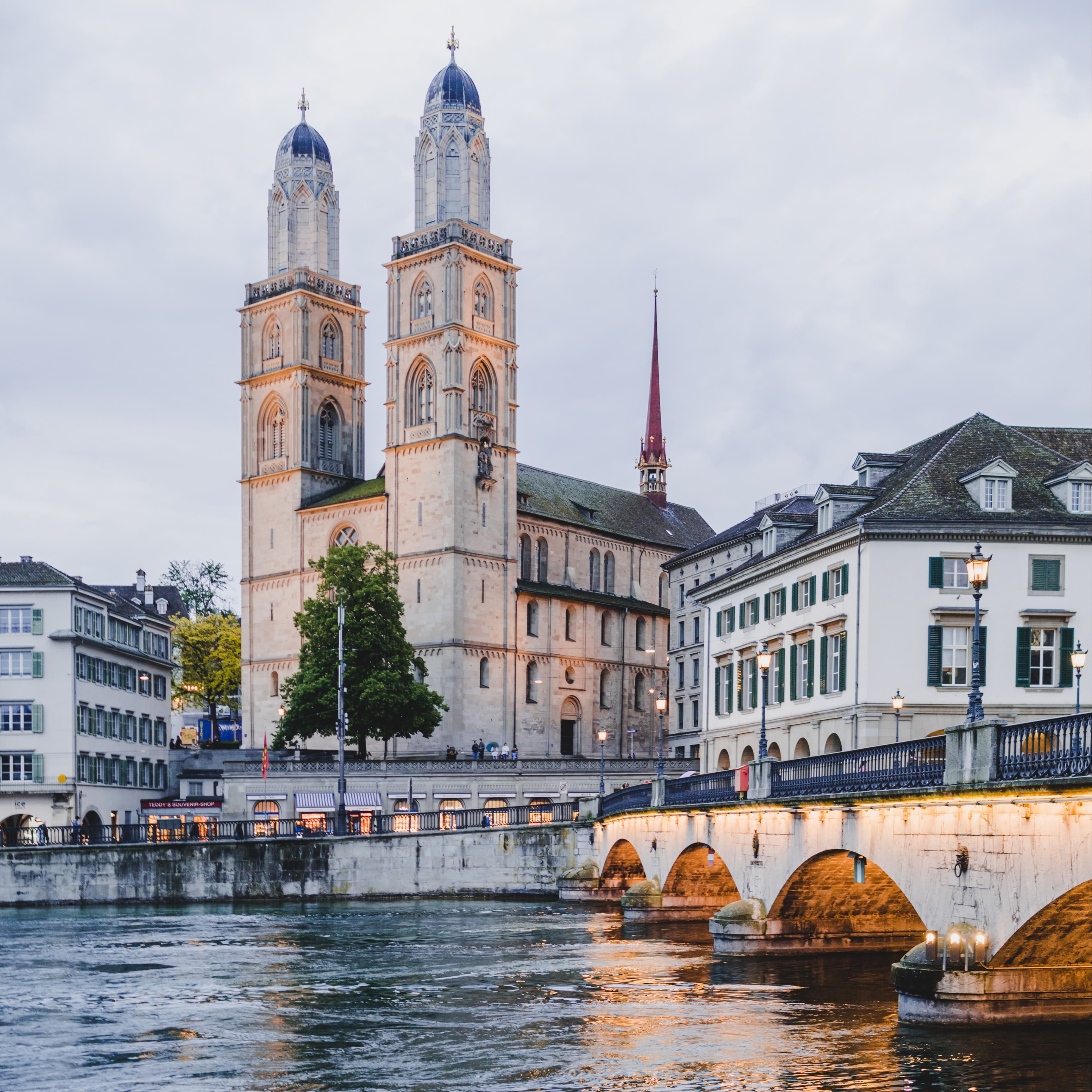 A view of buildings and a bridge.