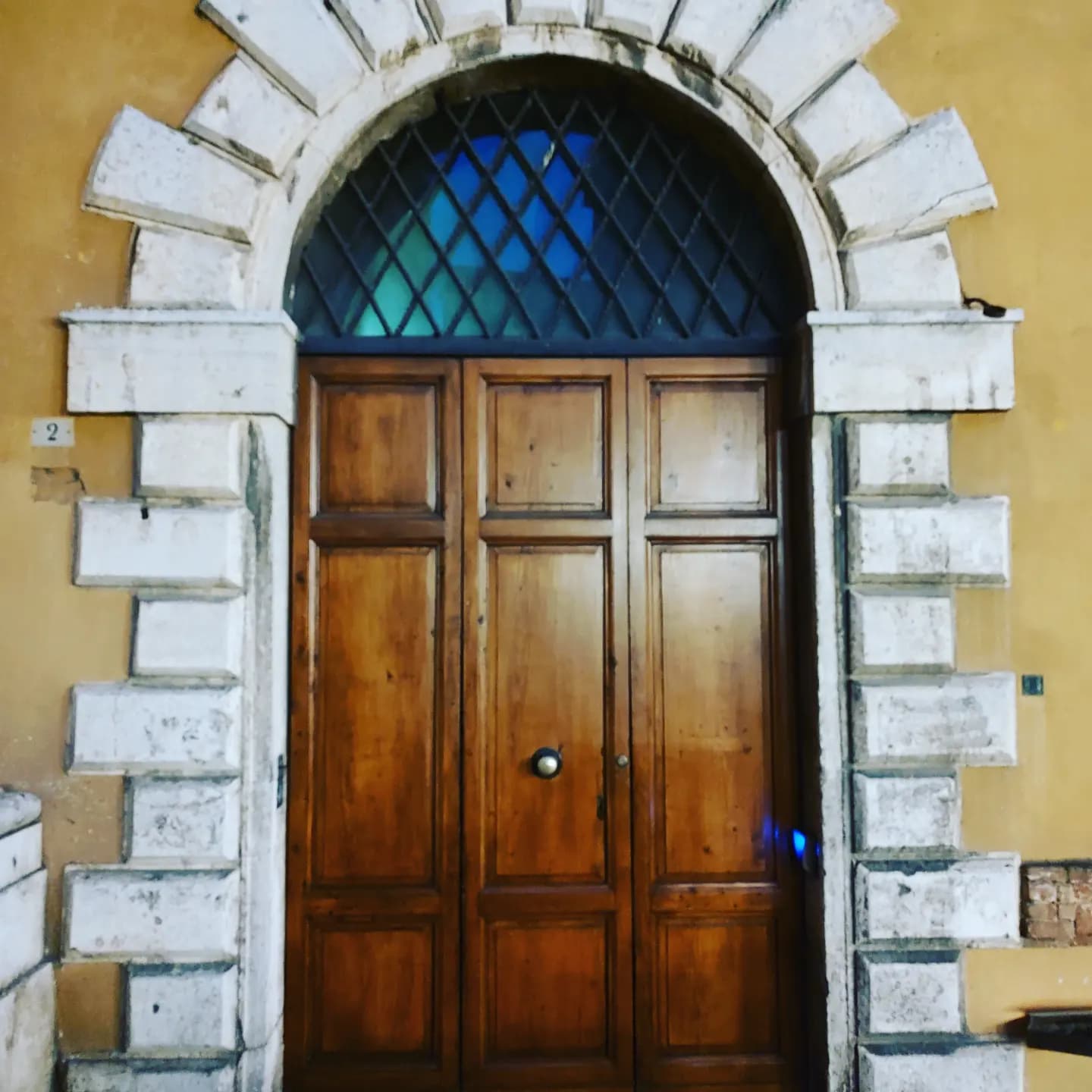 door photo in italy