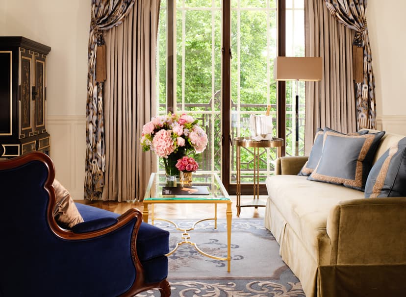 posh English hotel room with a fresh floral bouquet