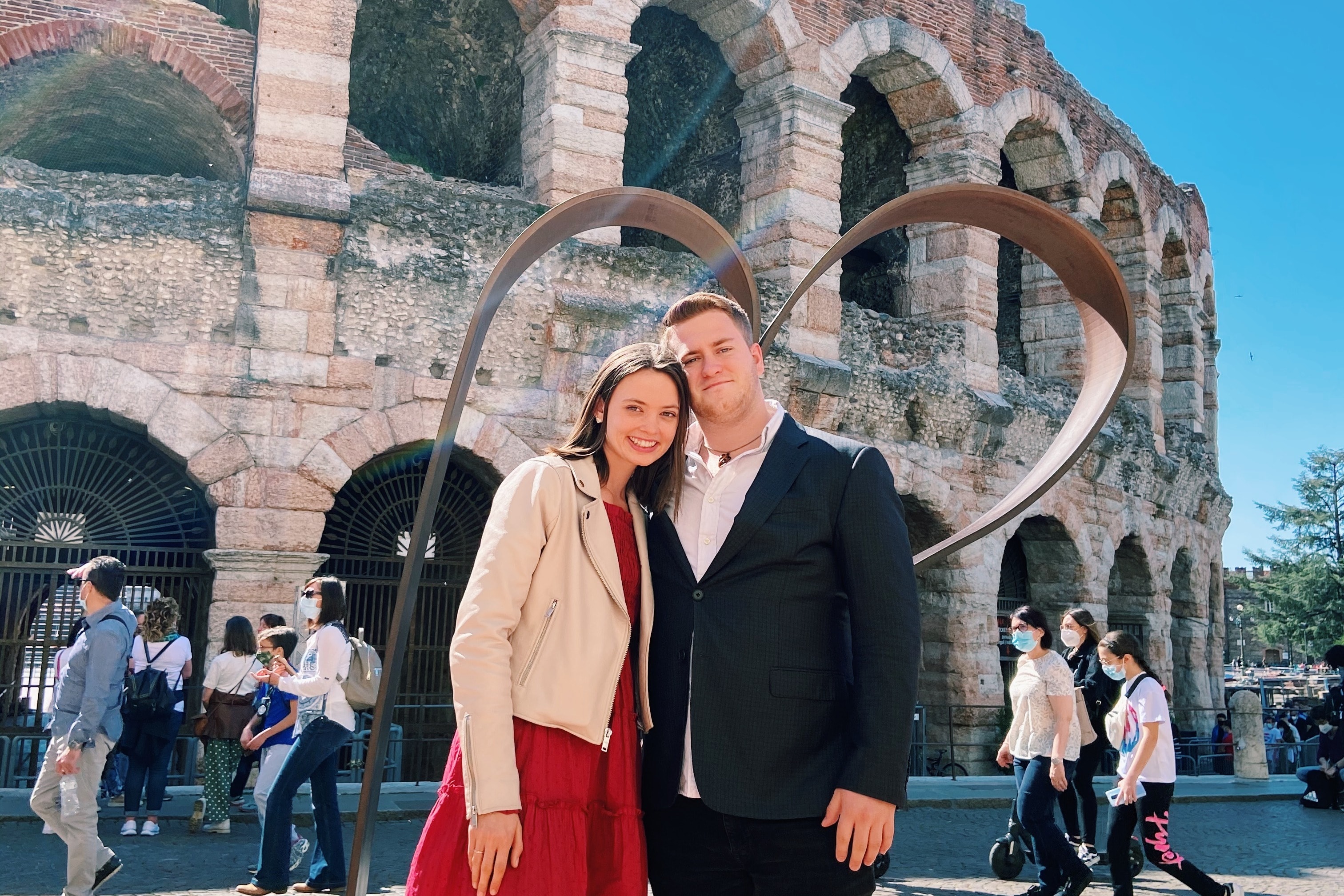 couples-posing-verona-travel-guide