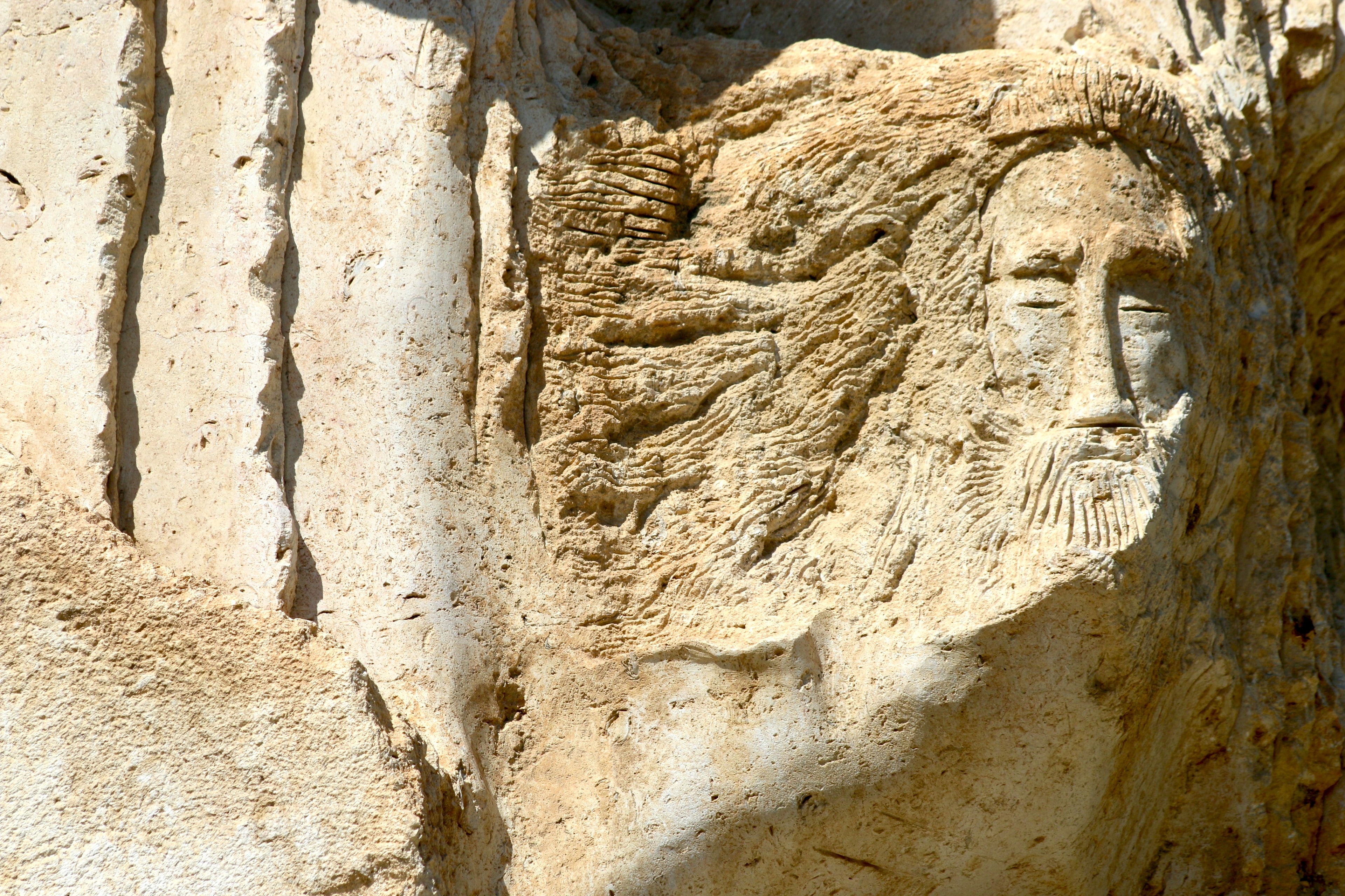 face-carved-jordan-travel-guide