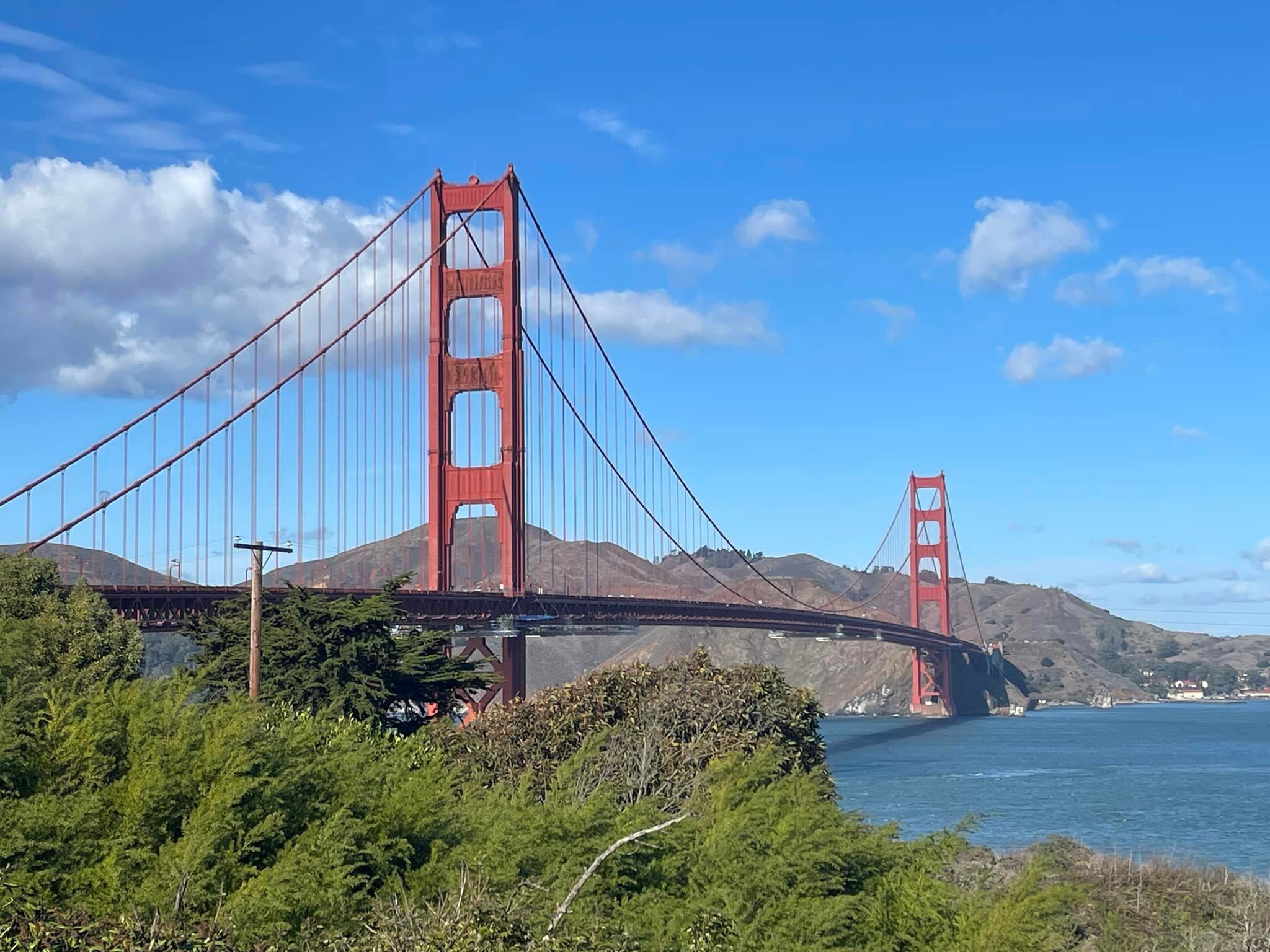 Pretty view of the Golden Gate Bridge in San Francisco on a sunny day