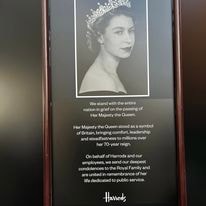 Plaque featuring the Queen of England at Harrods