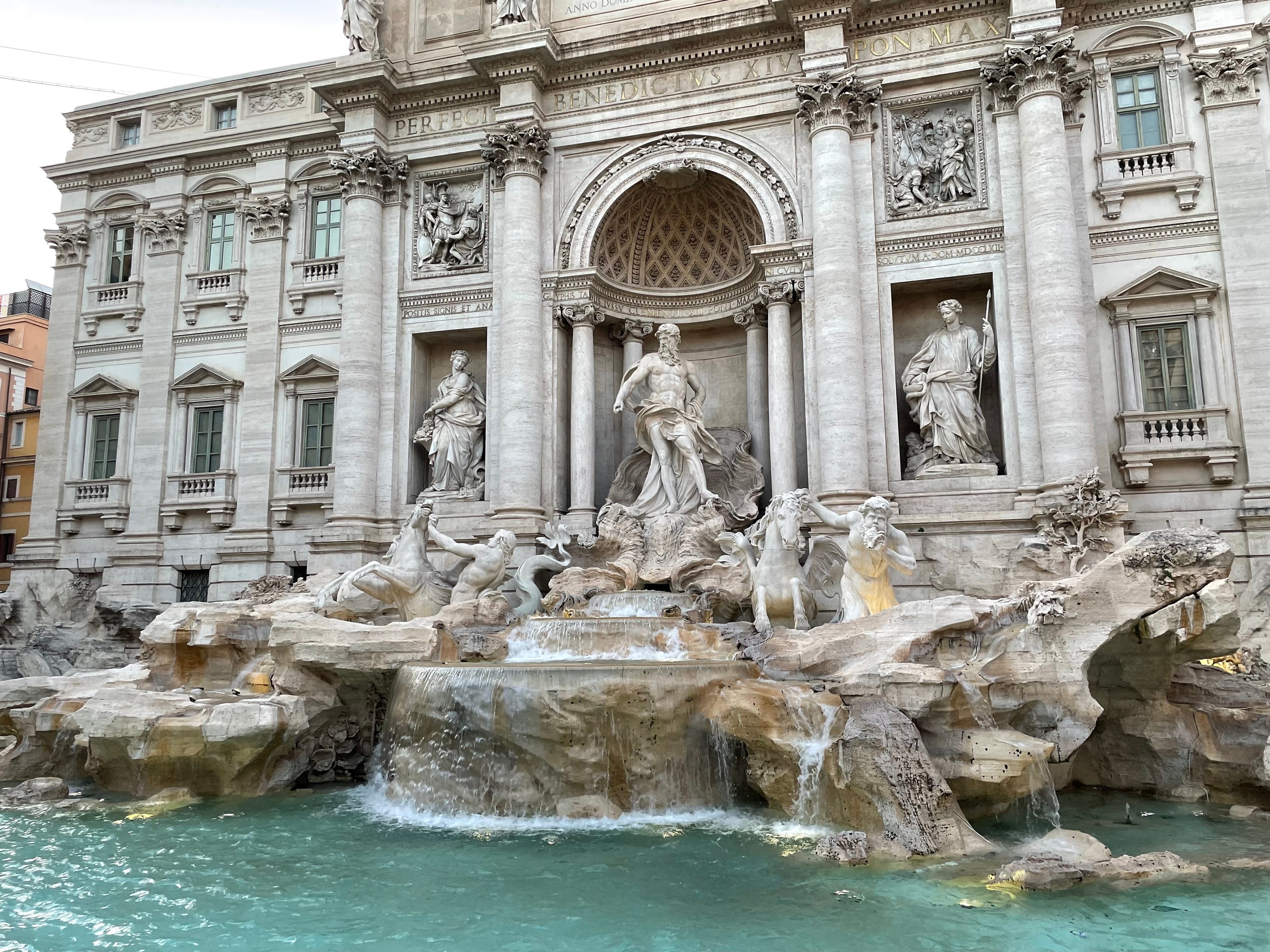 Picture of the Trevi Fountain
