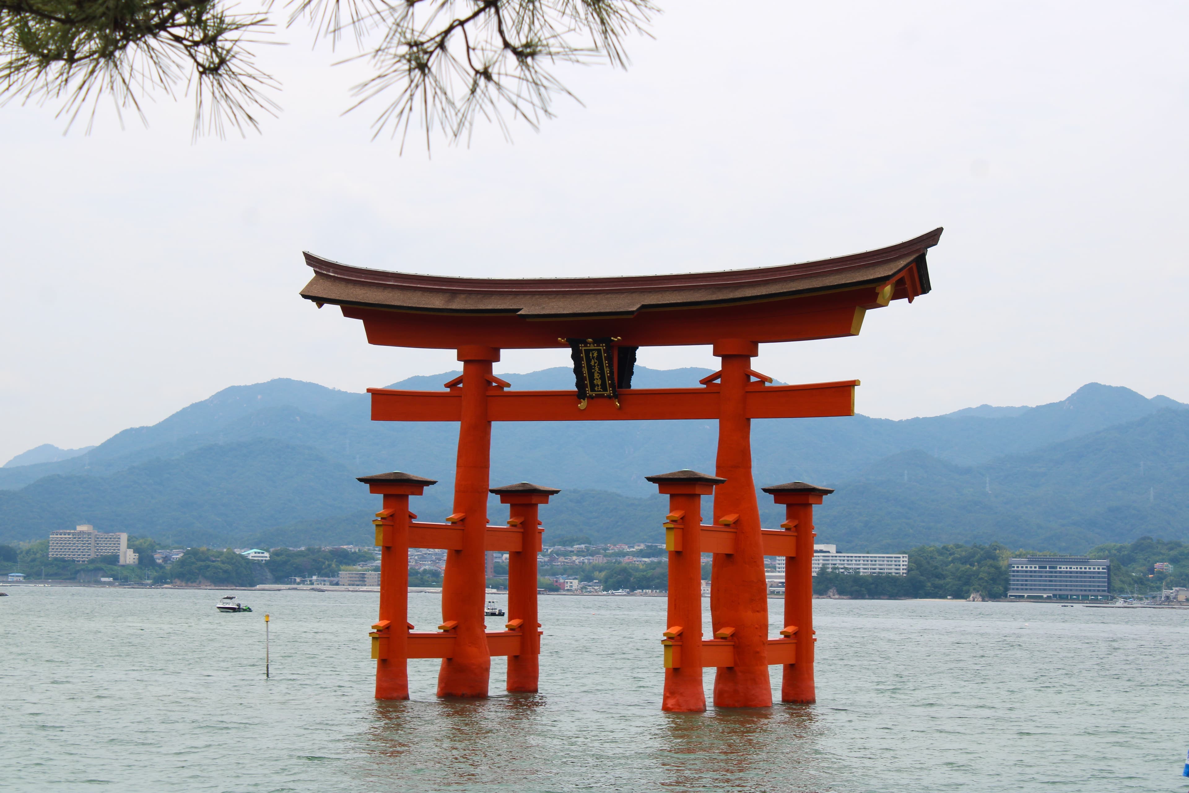 Itsukushima Jinja view
