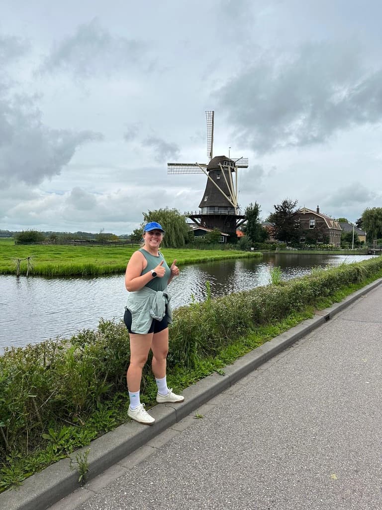 Picture of Alexis jogging