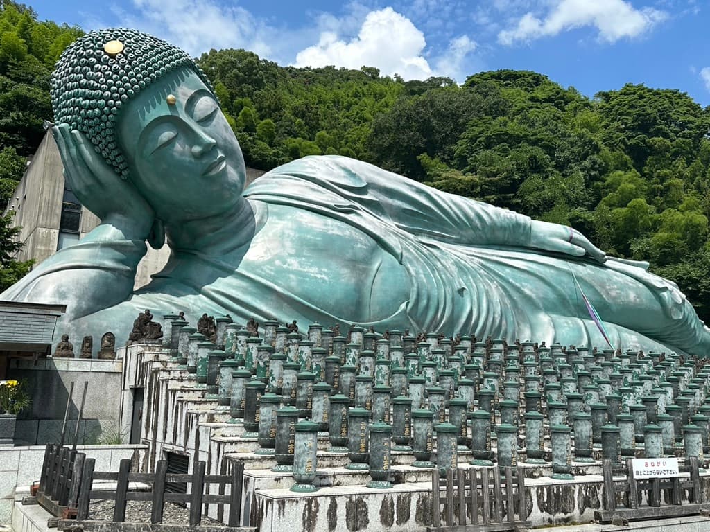 View of a statue and a valley