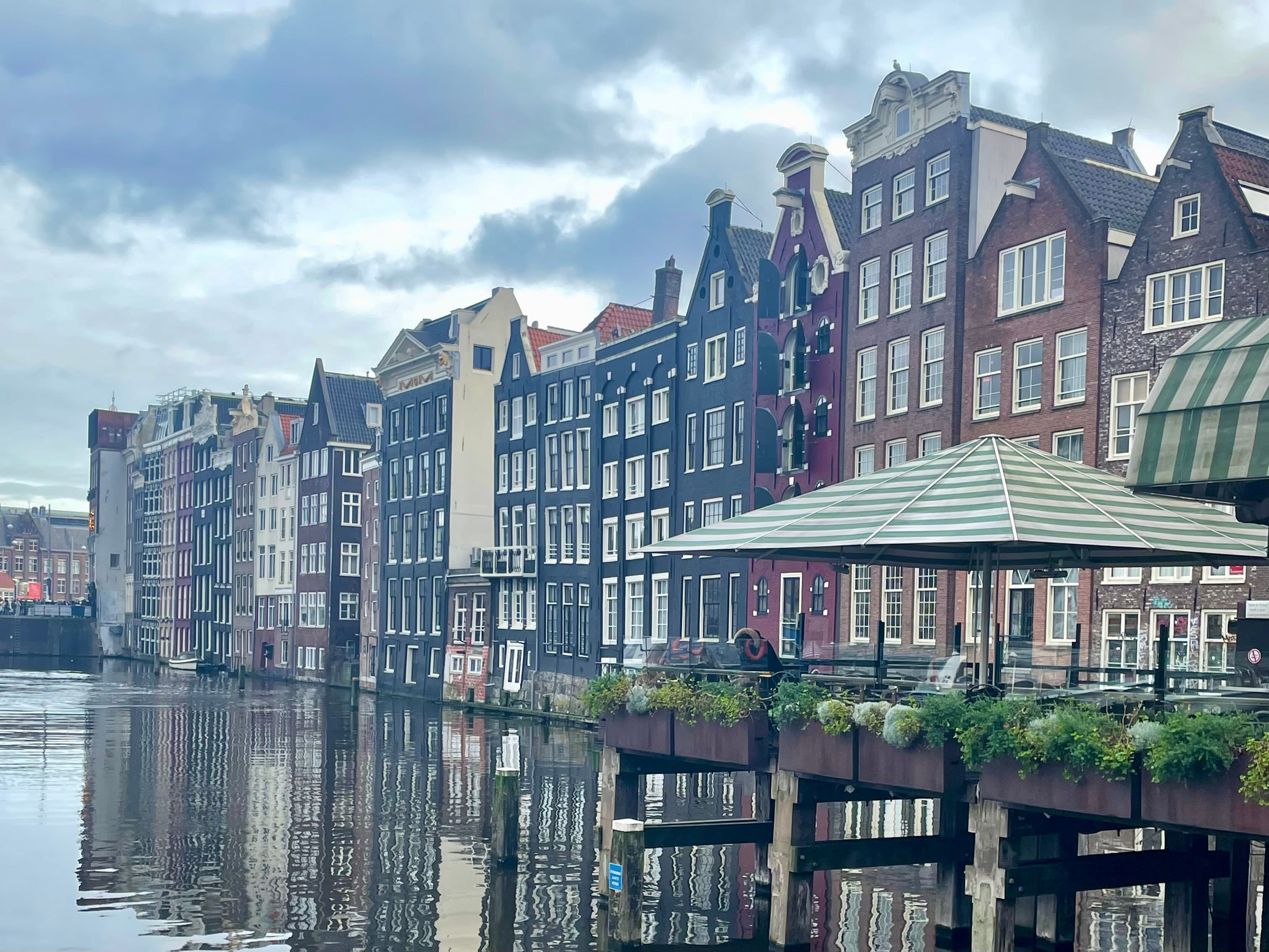 Picture of old historic houses beside a canal