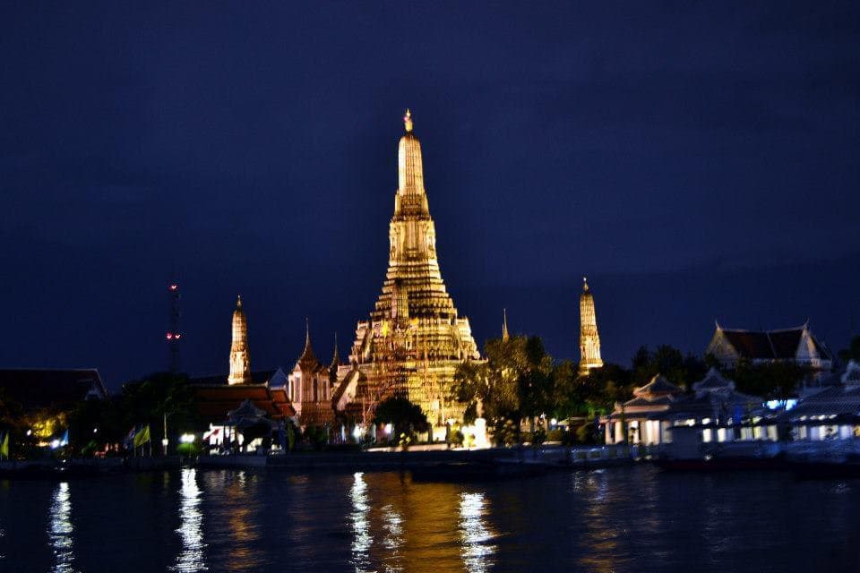 View of Wat Arun temple at night