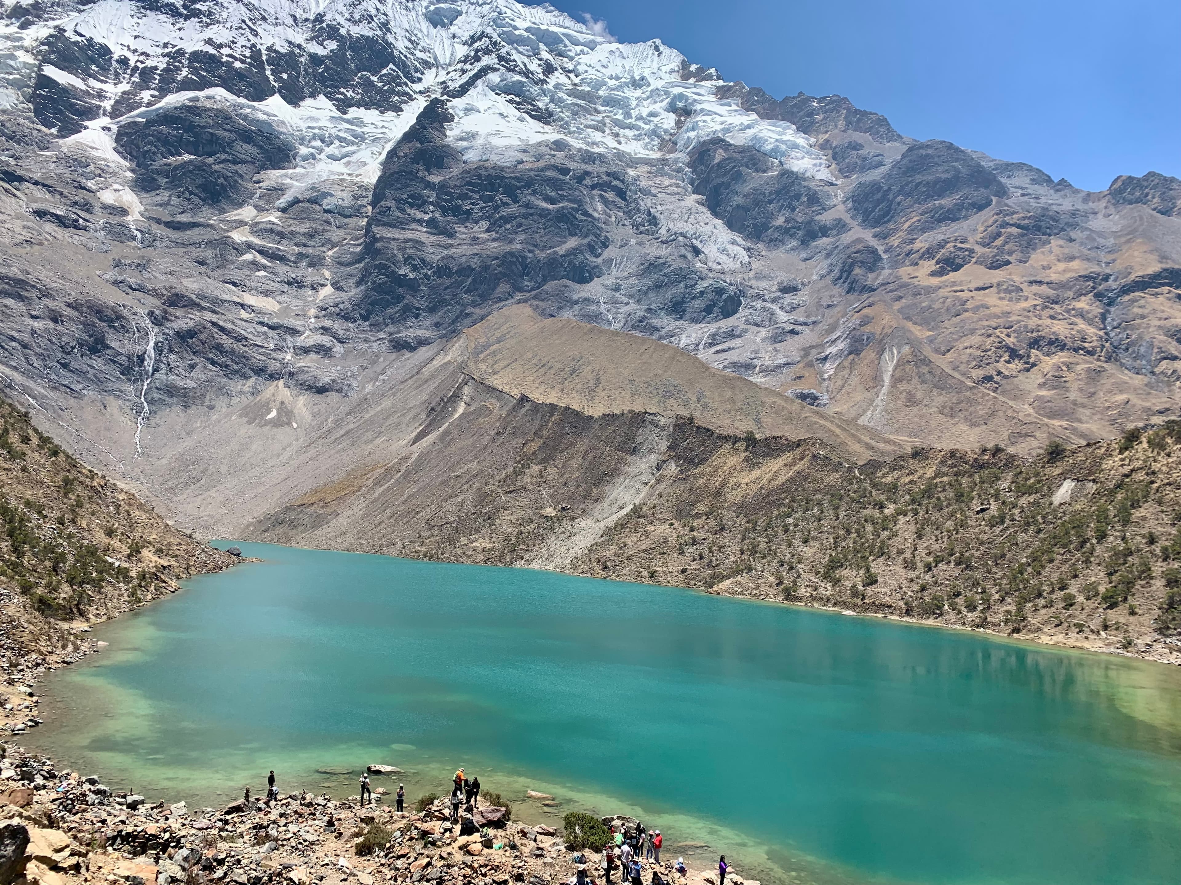 A beautiful view of a lake