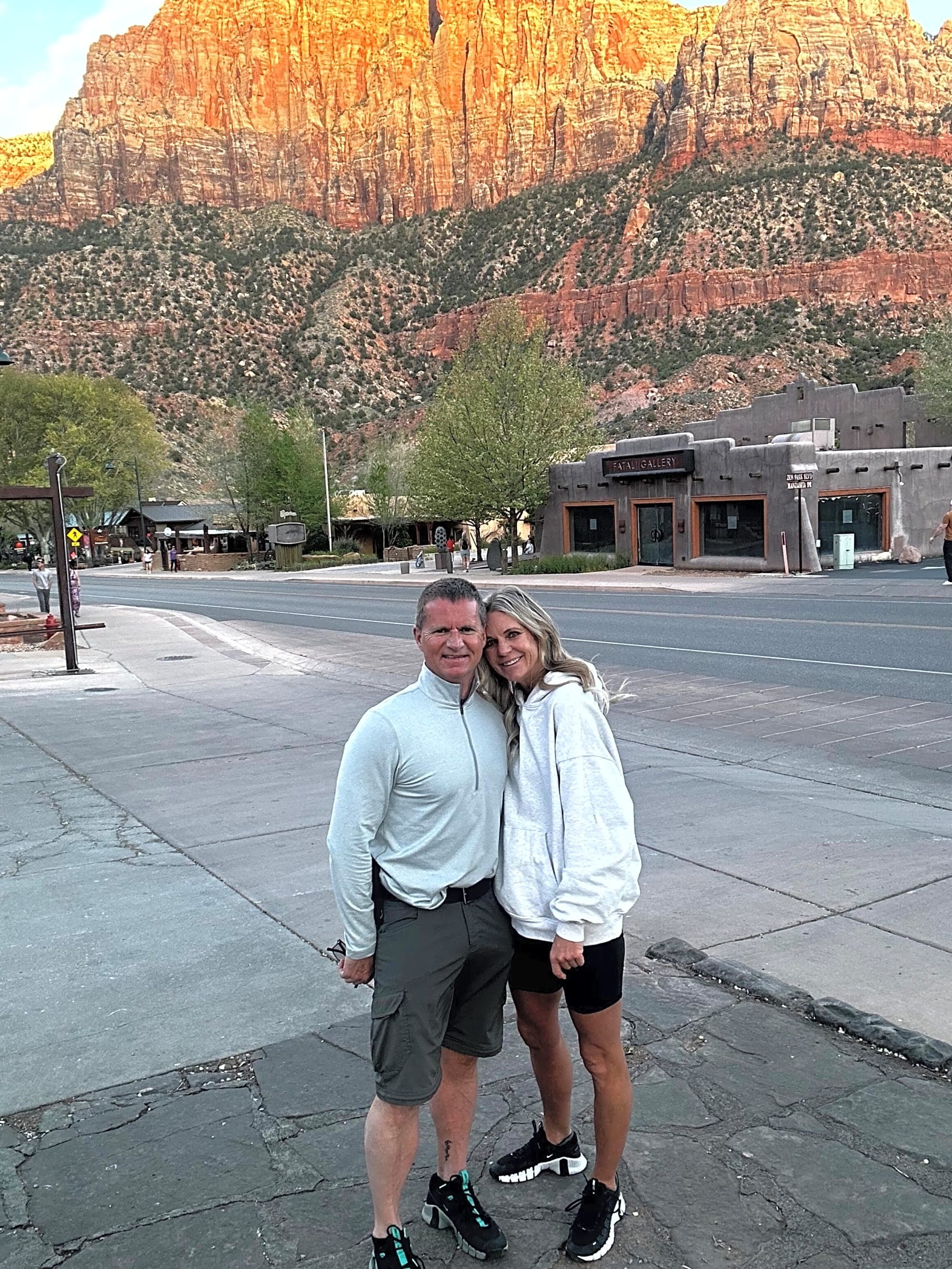 Discovering the Wonders of Zion National Park: You're Ultimate Travel Guide curated by Kim Oakden