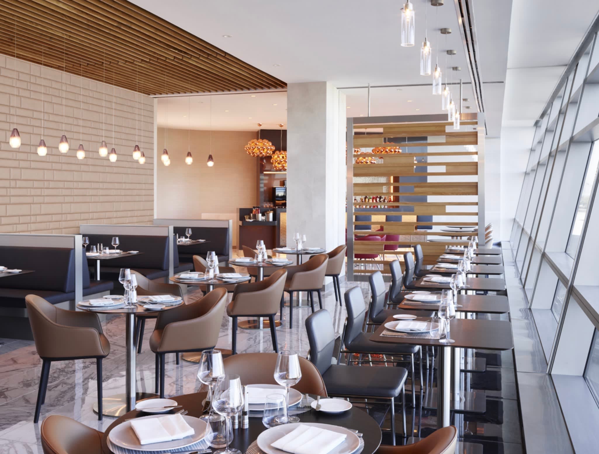 Fora - American Airlines