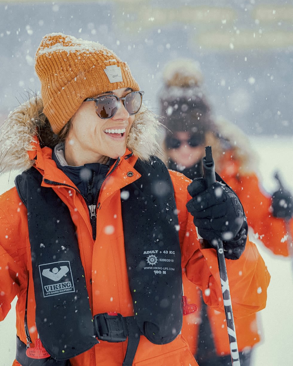 Fora - Forget everything you knew about travel agents