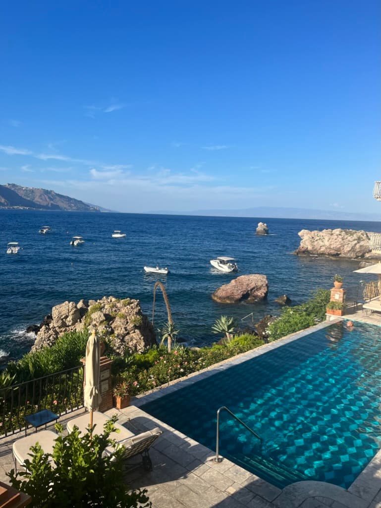 A top view of the lake