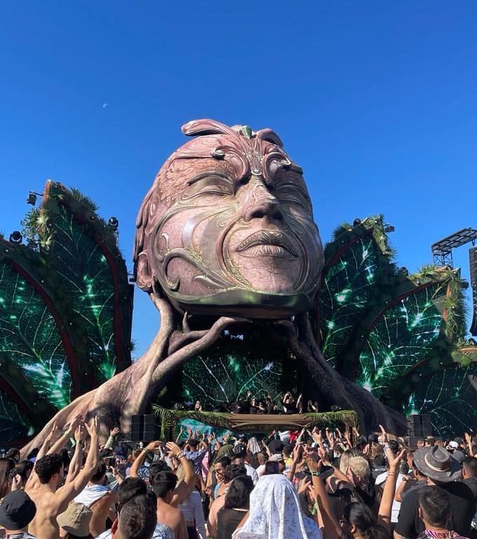 Tulum, Mexico is a worldwide recognized spot for its electronic music parties, nightclubs and festive nightlife.