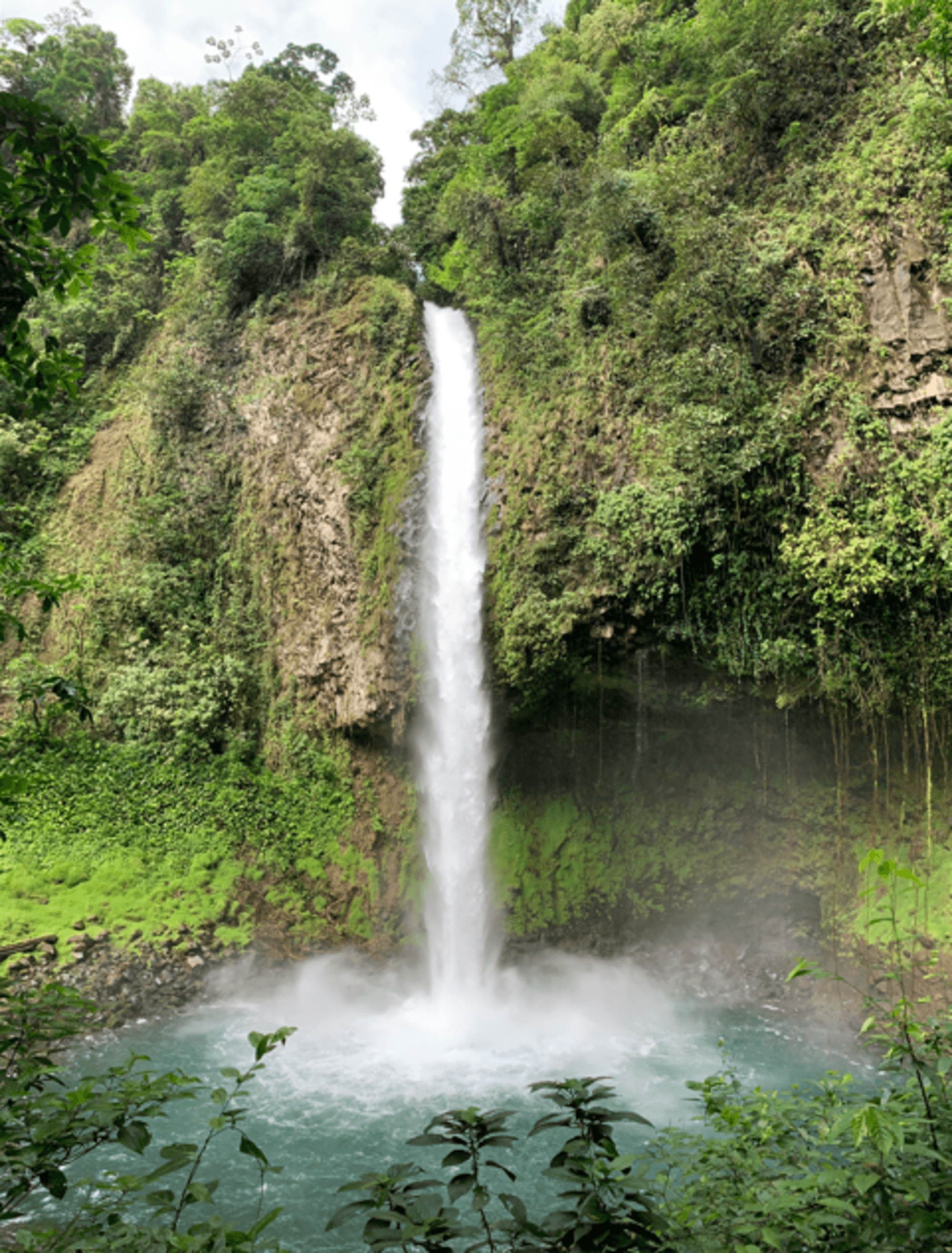 A picture of a waterfall during daytime.
