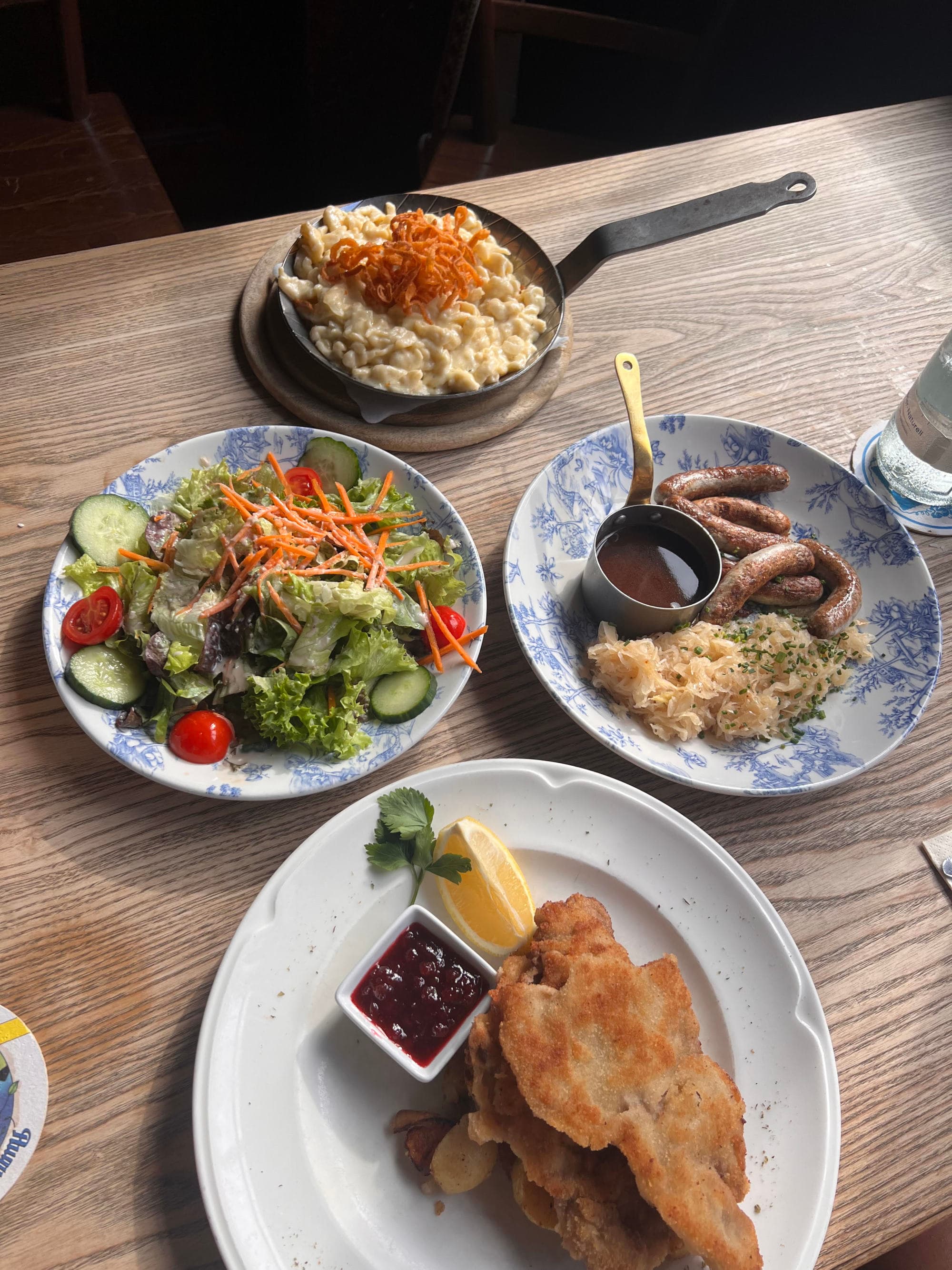 Food on plates on a wooden table
