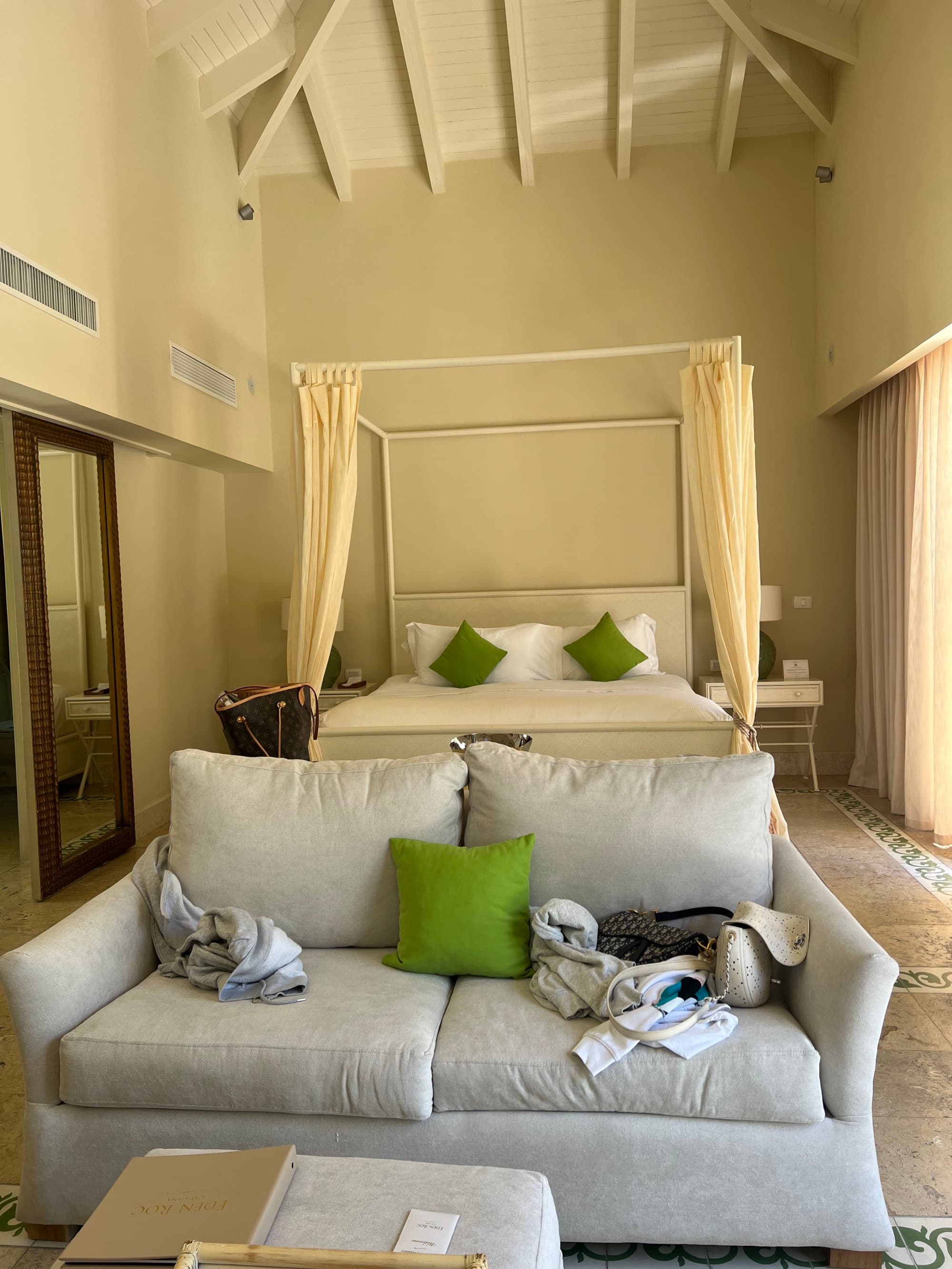 Luxury Pool Junior Suite - Varvara Sinichkina