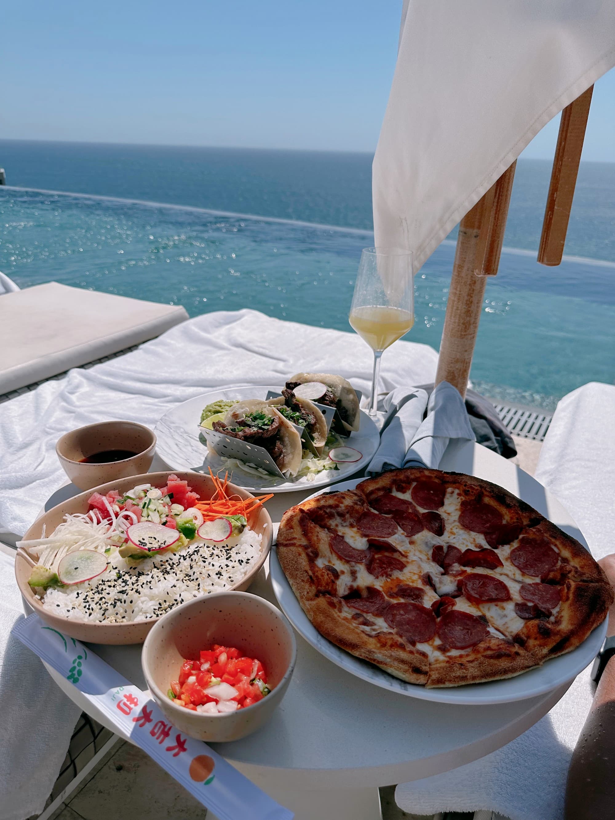 Lunch at the seaside