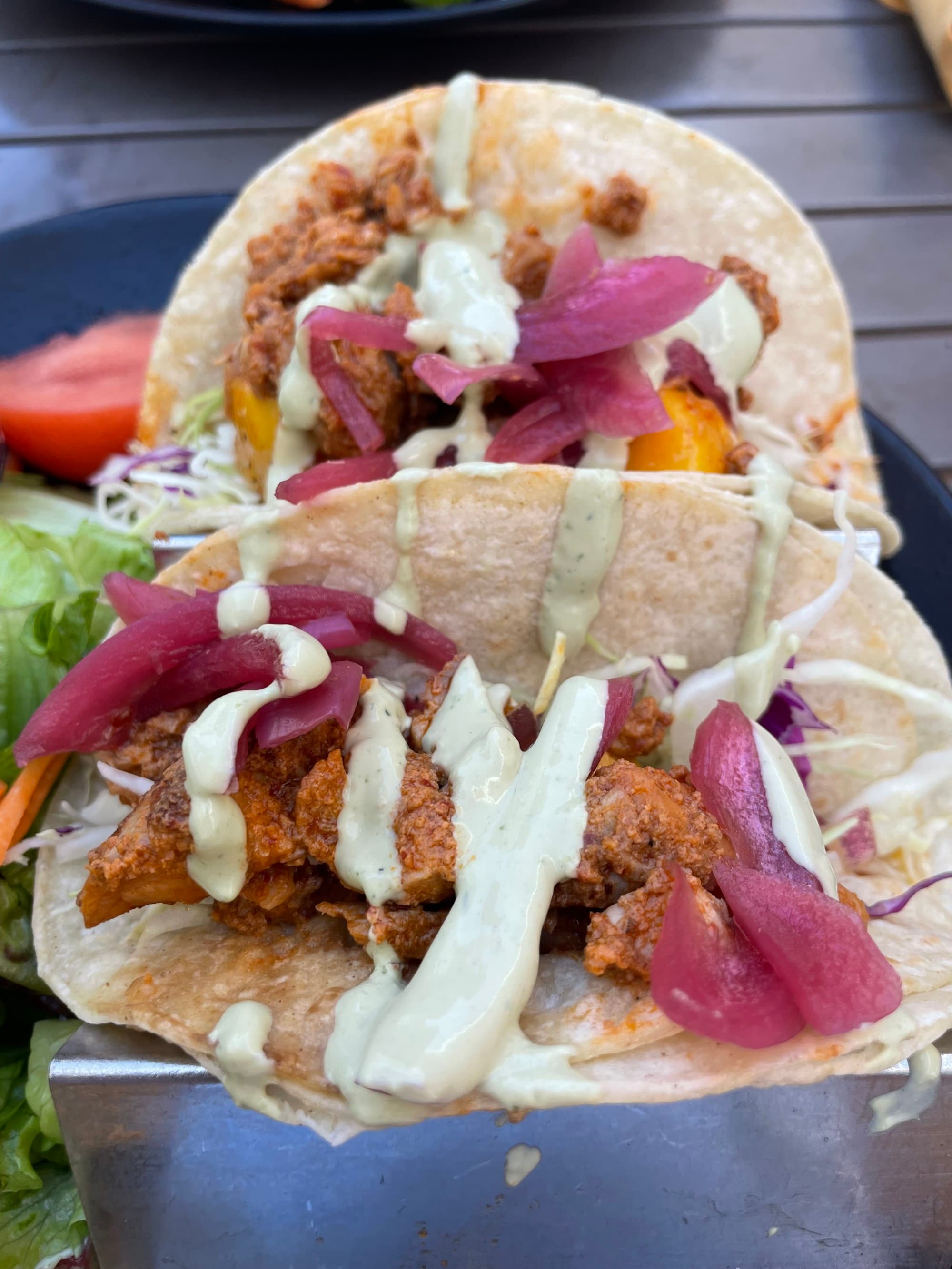 Two tacos on a plate