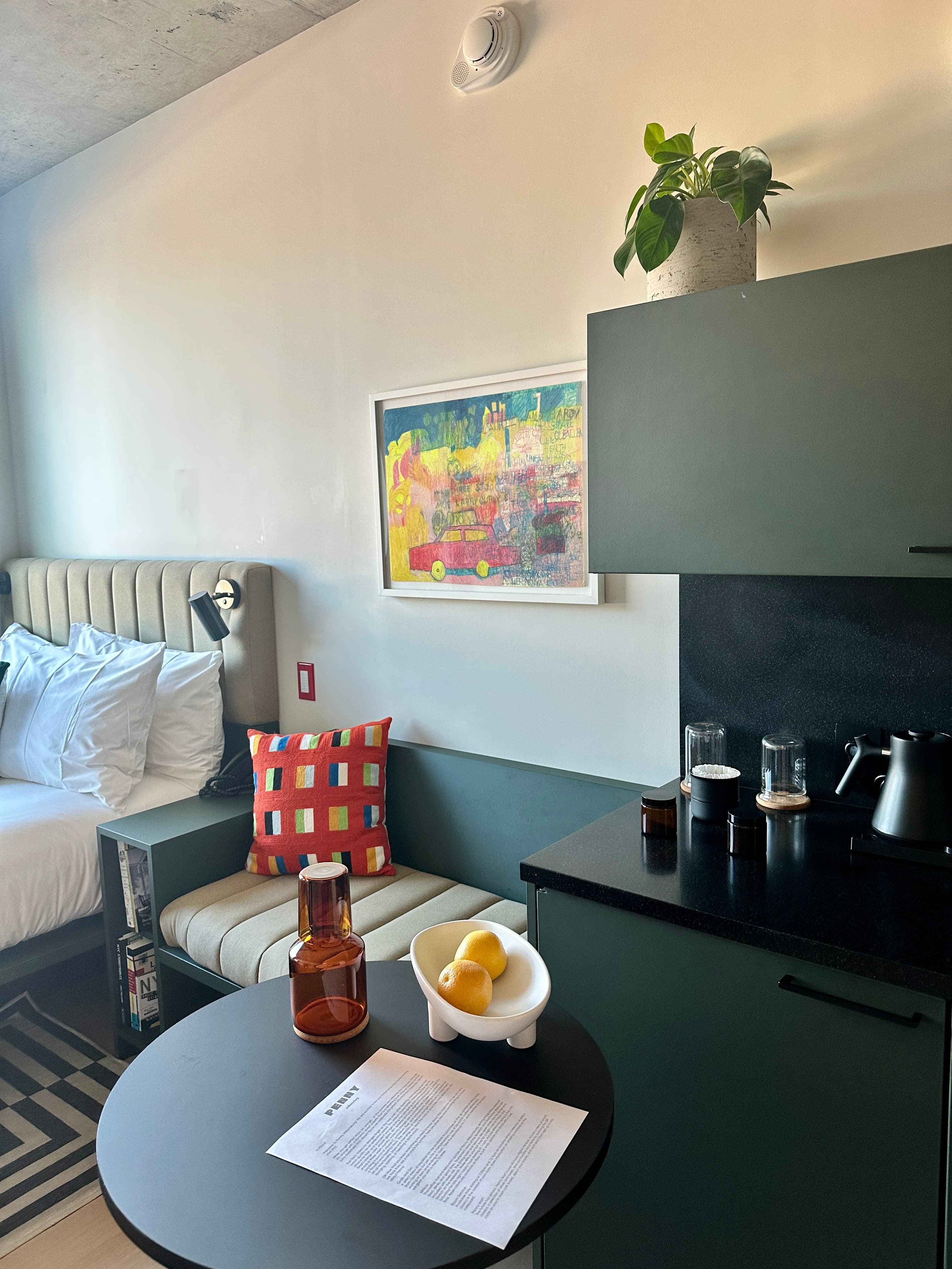 Penny room and amenities