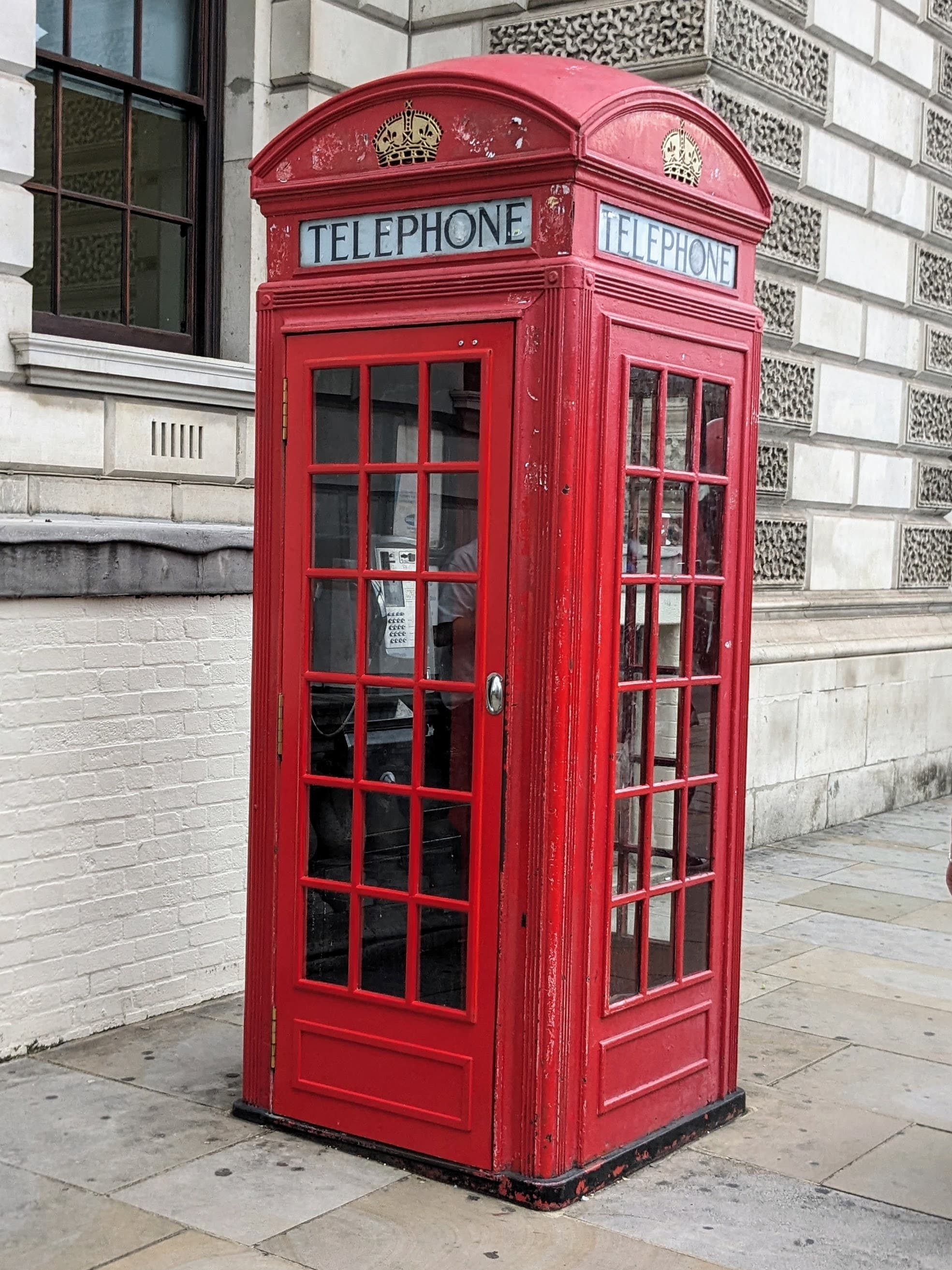 A red telephone box