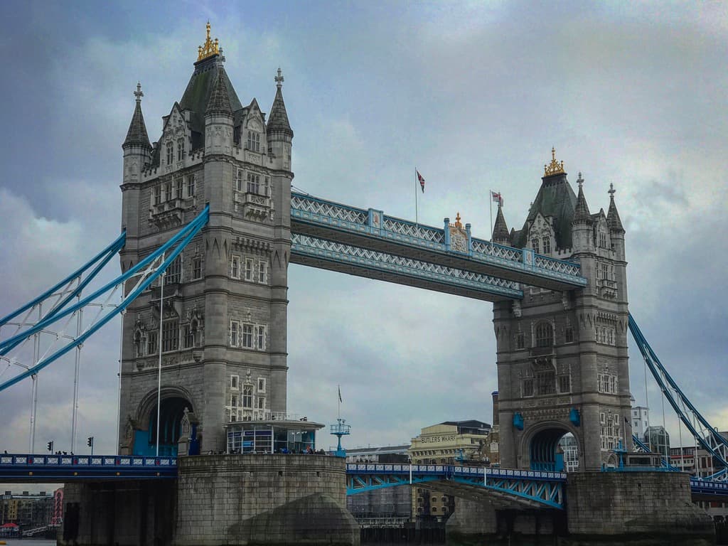 View of London Bridge with two turrets and blue iron structures