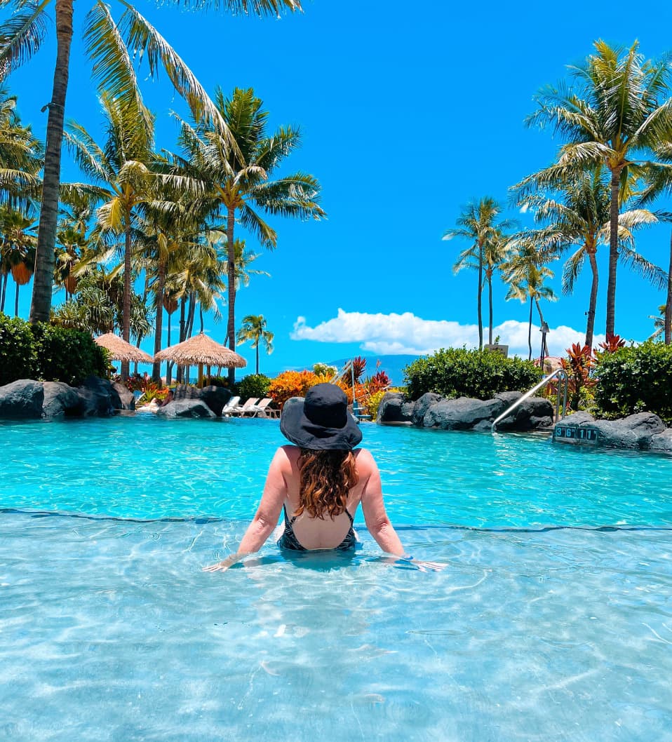 Picture of Chanin in pool