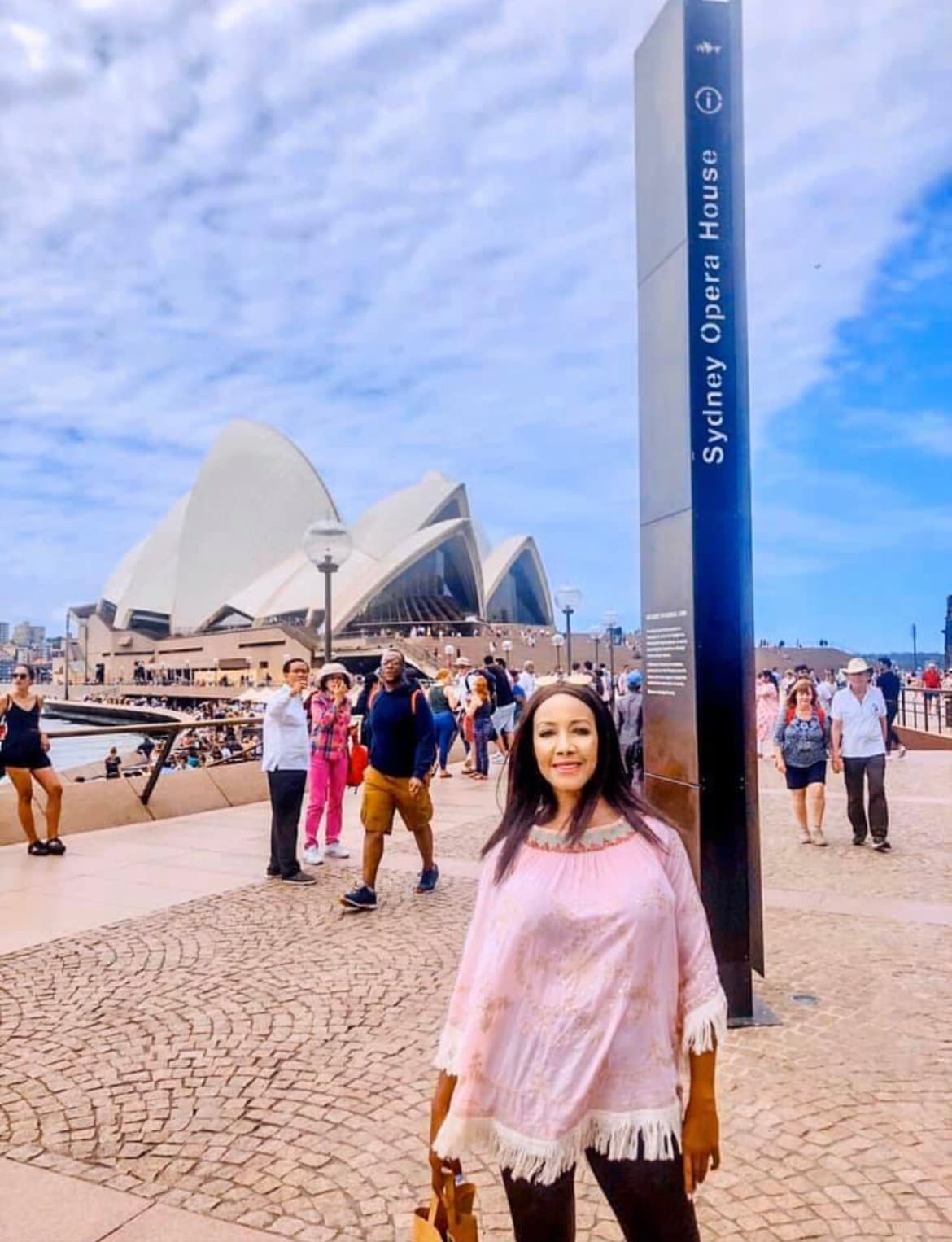 Picture of Lynelle at Sydney Opera House